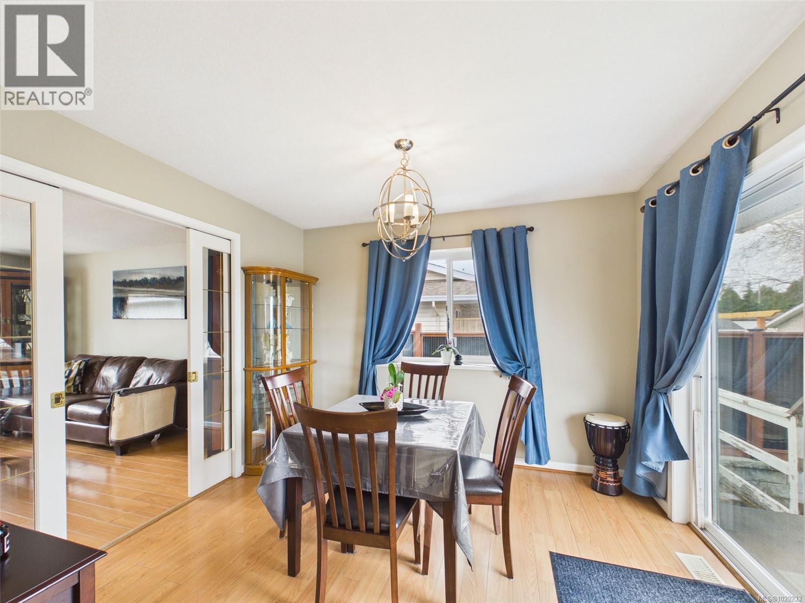 891 ESSLINGER RD - 20