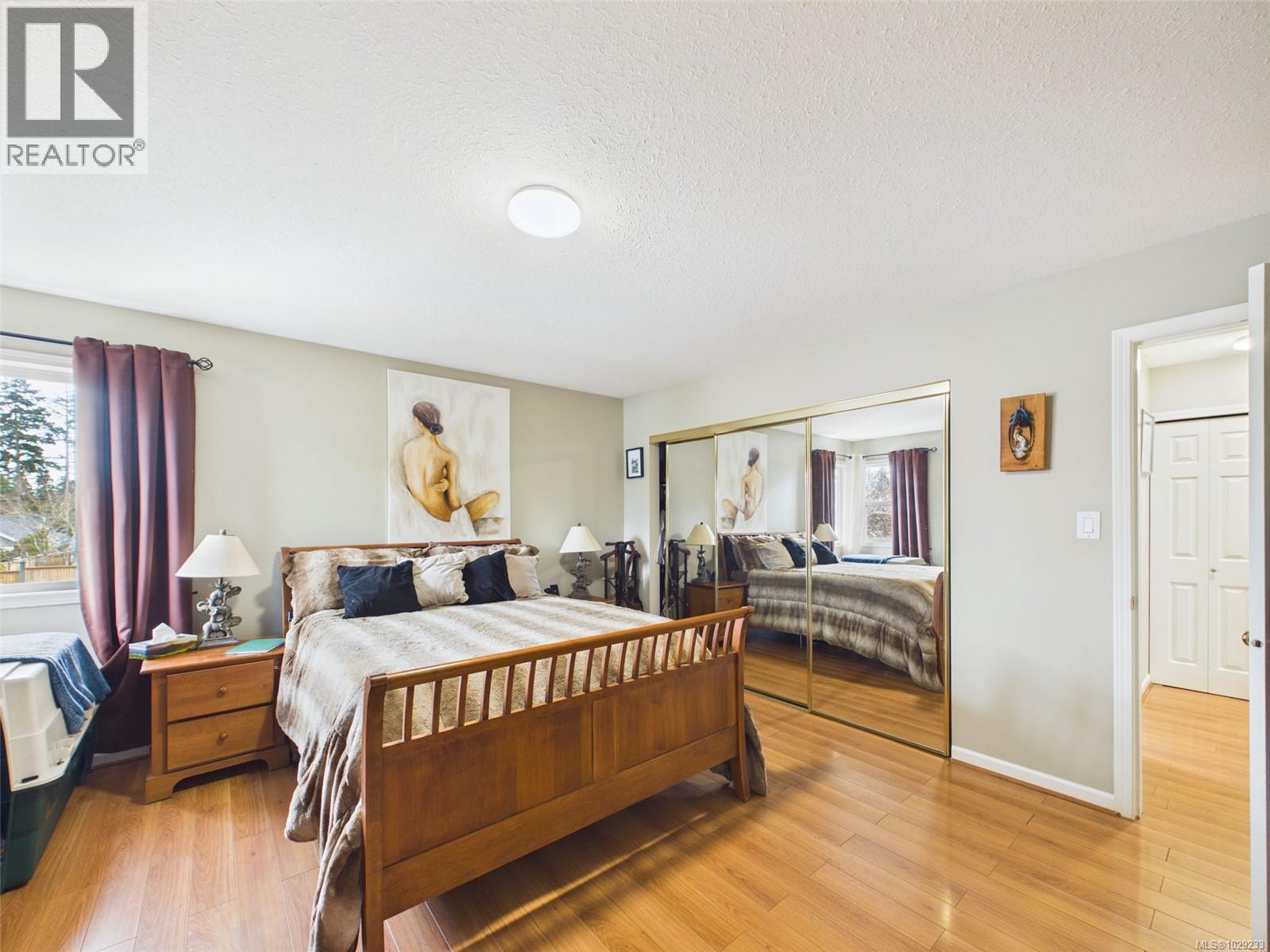 891 Esslinger Rd - 24