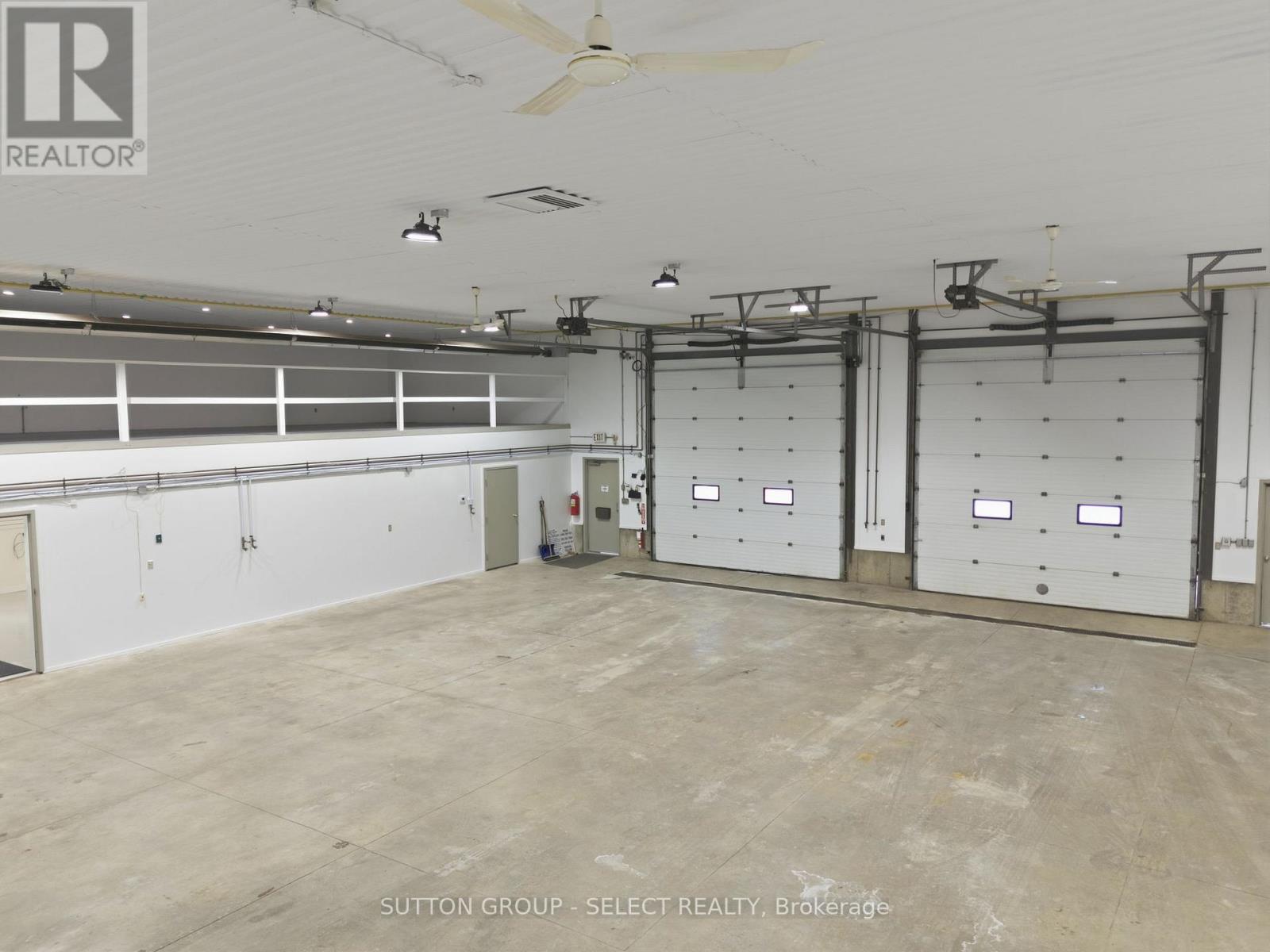 120 THAMES ROAD W Property Photo