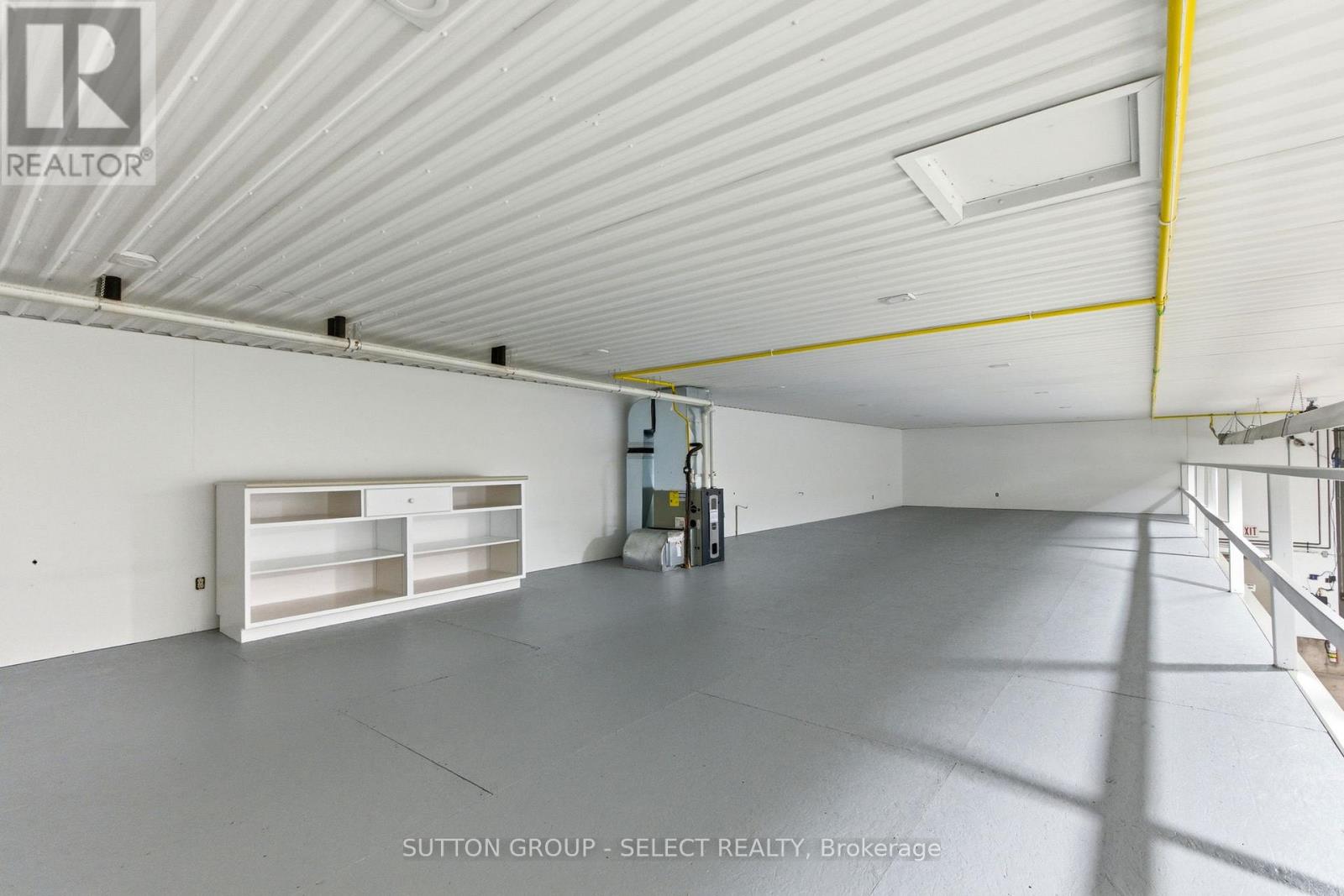 120 THAMES ROAD W Property Photo