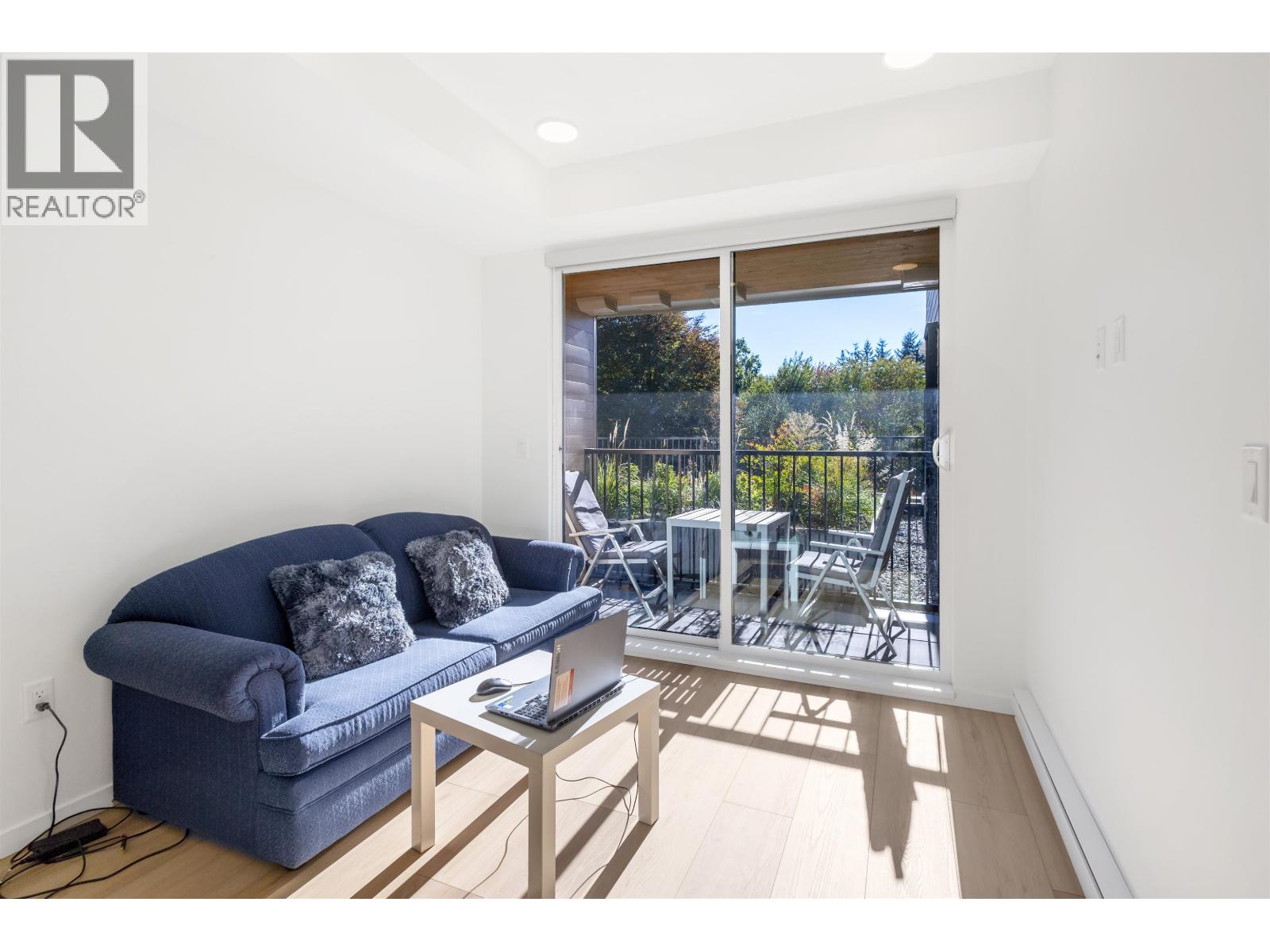 302 37994 2ND AVENUE, Squamish