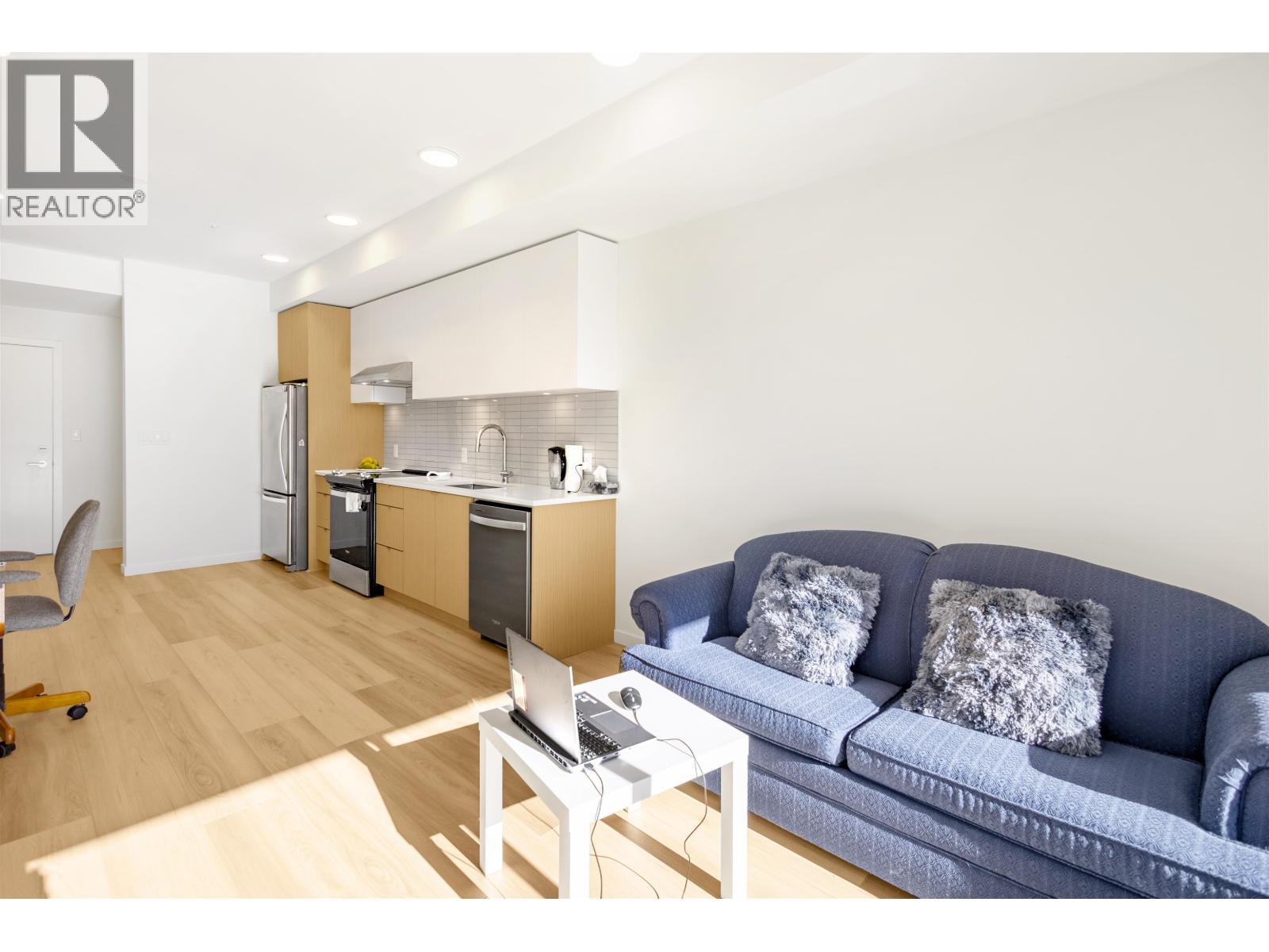 302 37994 2ND AVENUE, Squamish