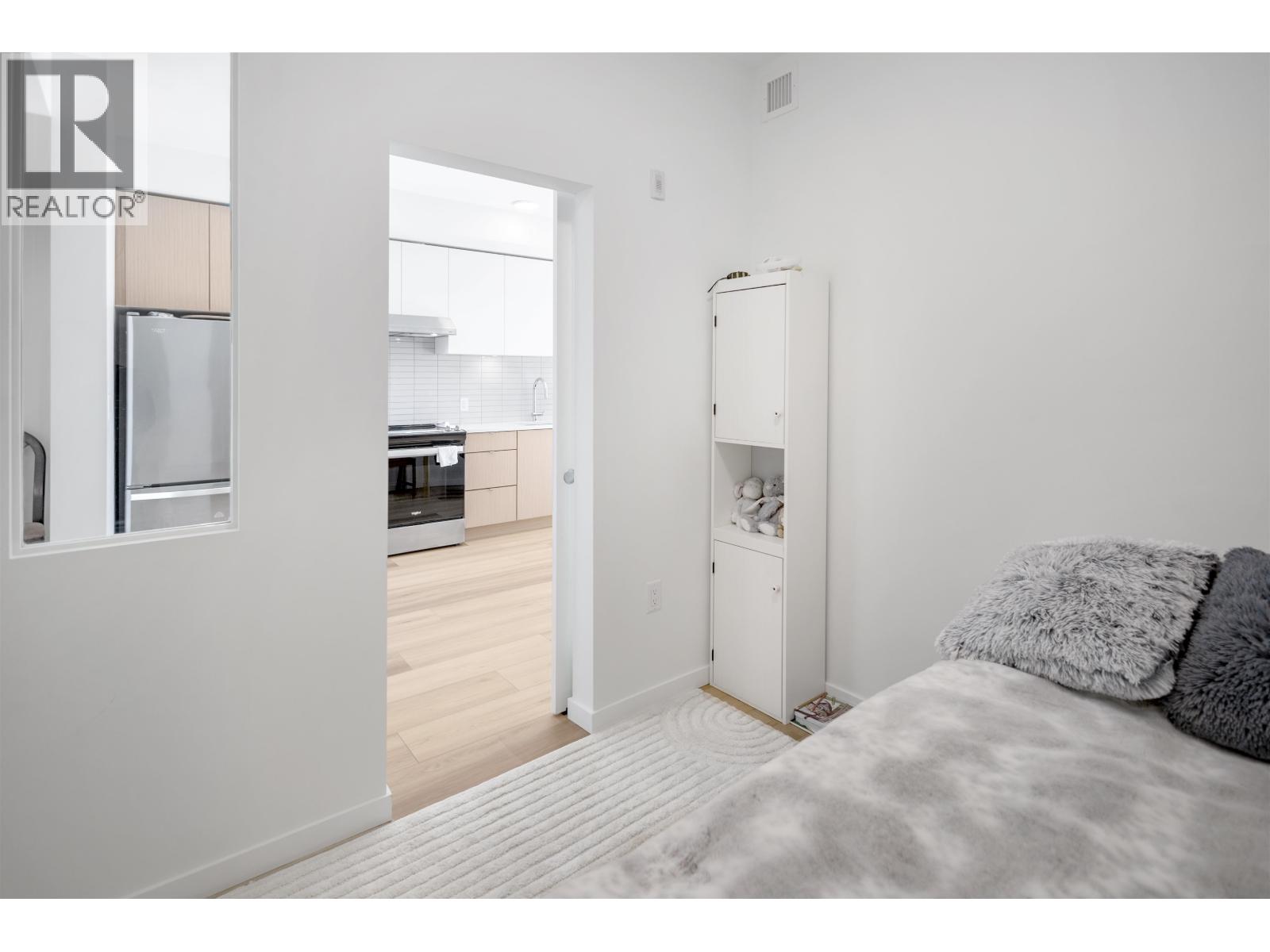 302 37994 2ND AVENUE, Squamish