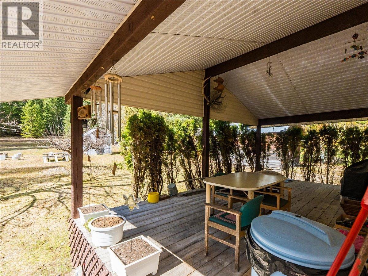 5641 Slocan River Road, Winlaw