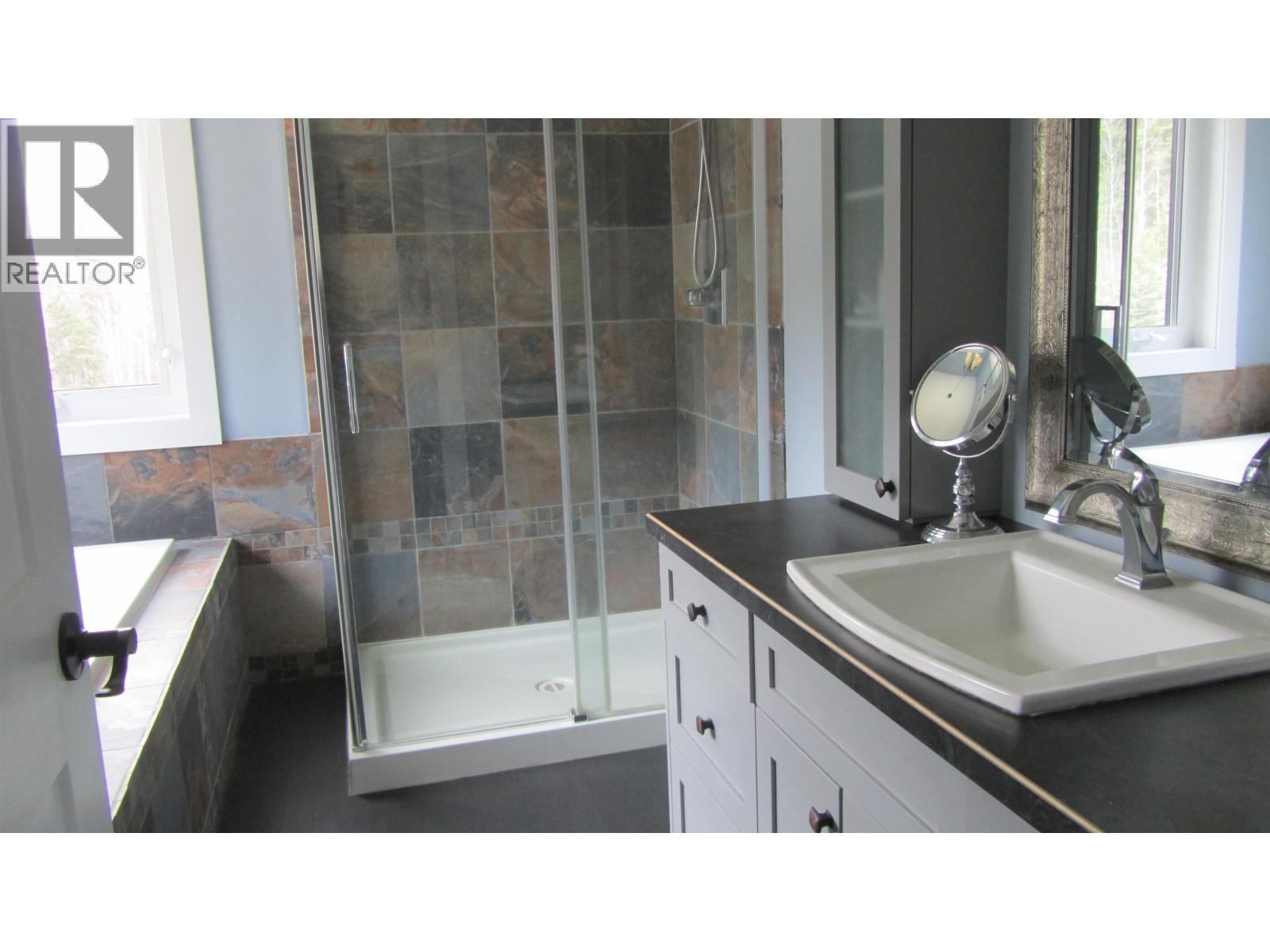 2644 EAGLE CREEK ROAD - 23