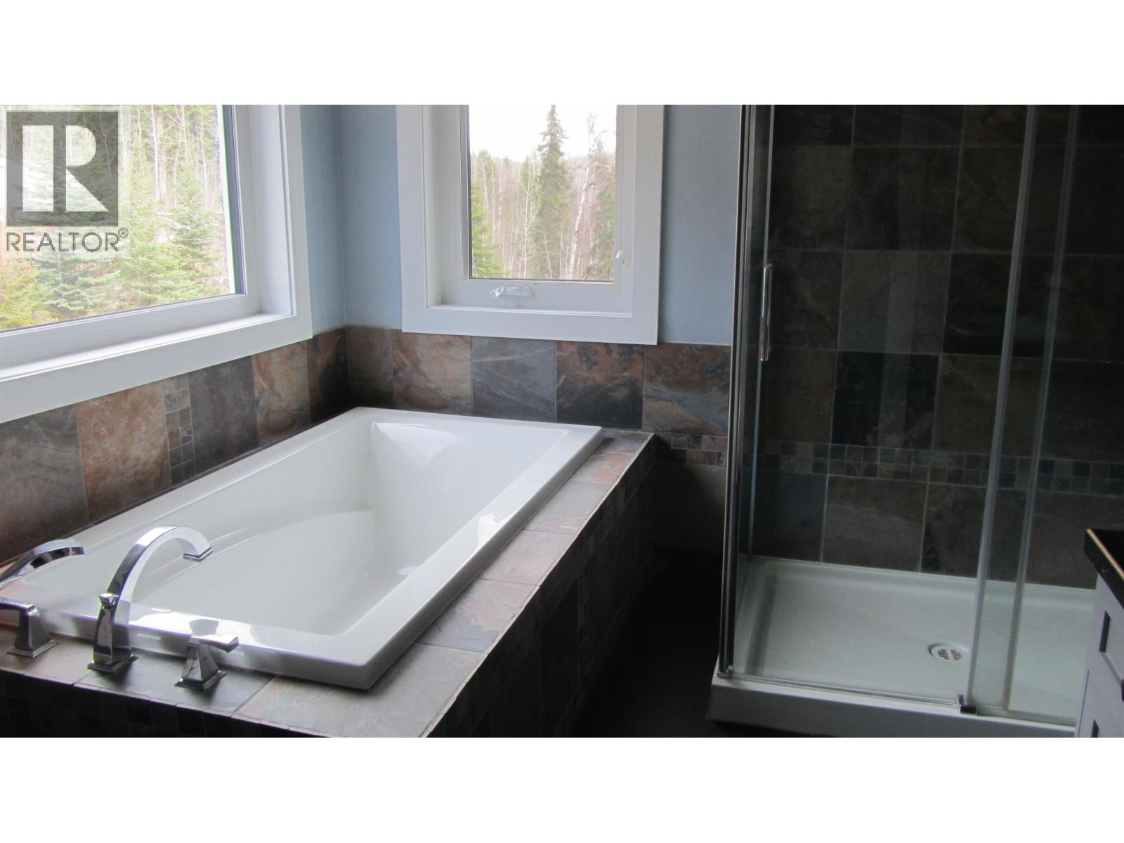 2644 EAGLE CREEK ROAD - 24