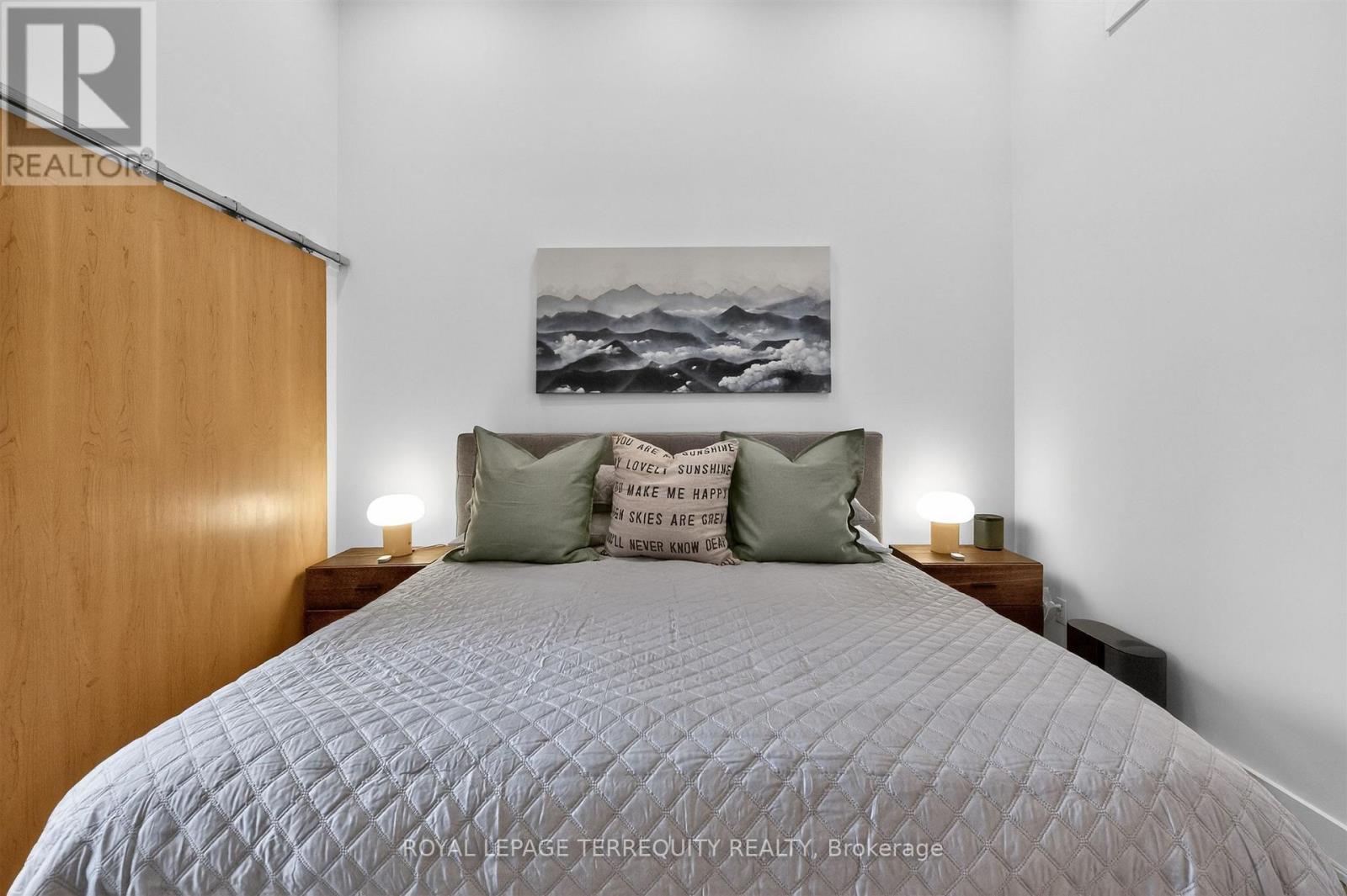 #1 75 MARKHAM STREET - 32