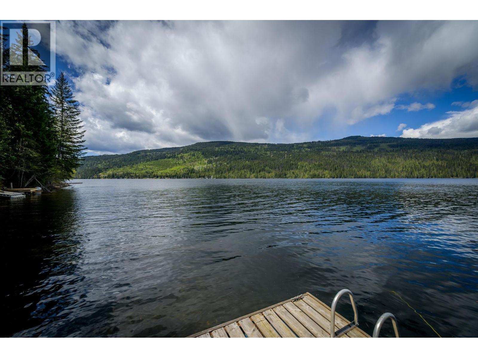 5319 EAST BARRIERE LAKE FS Road, Barriere