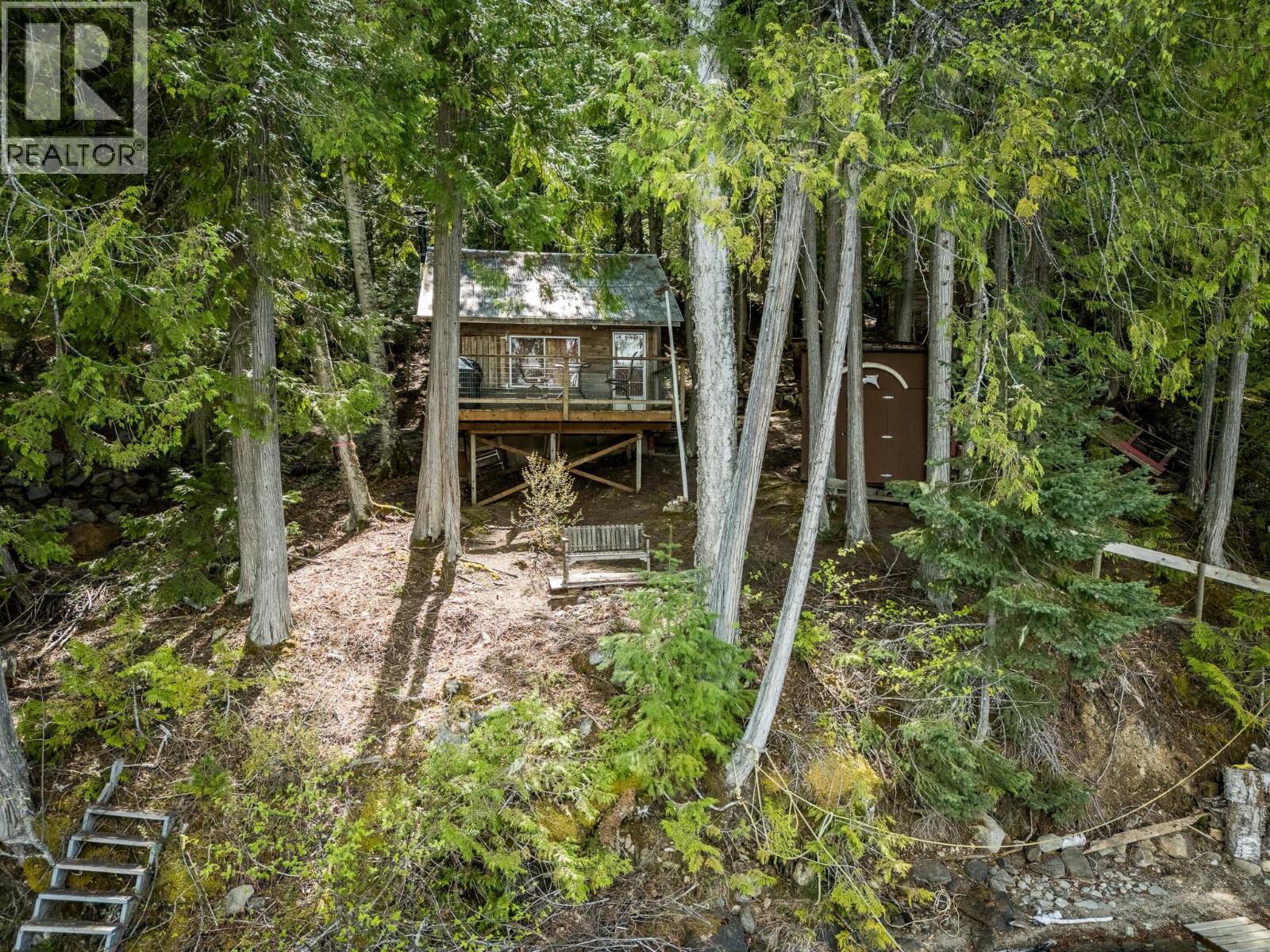 5319 EAST BARRIERE LAKE FS Road, Barriere