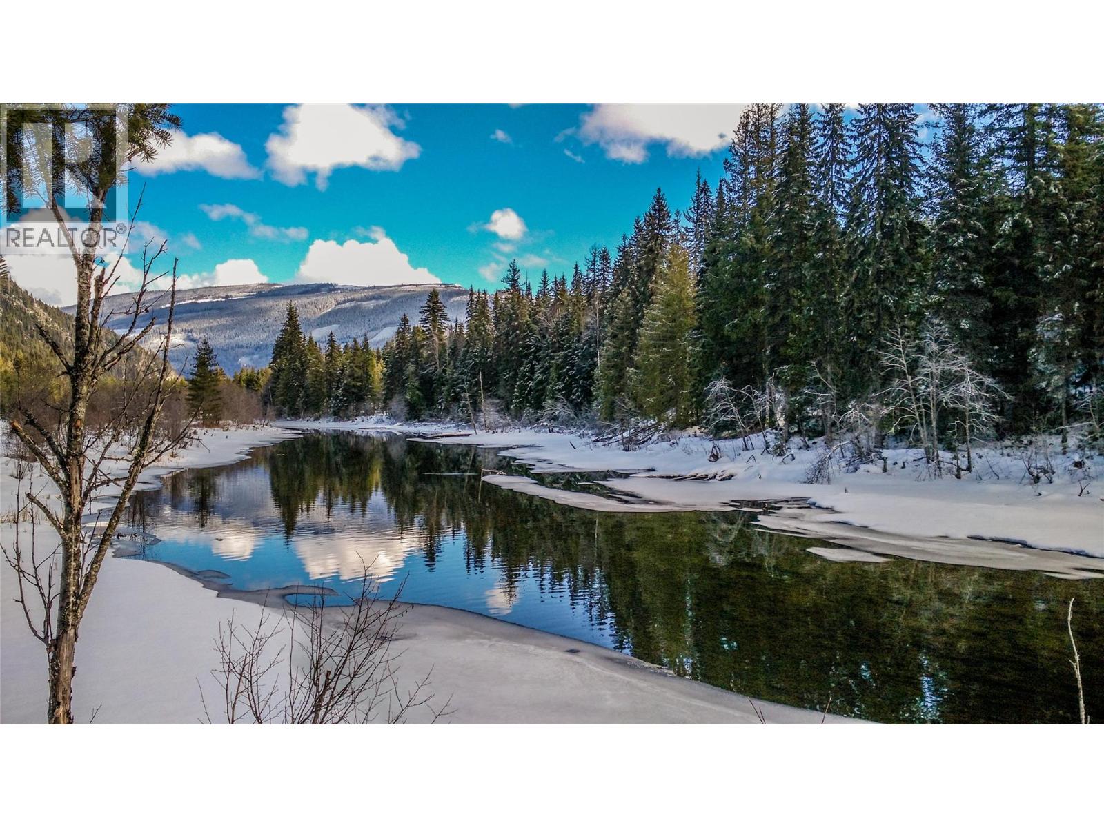 5319 EAST BARRIERE LAKE FS Road, Barriere