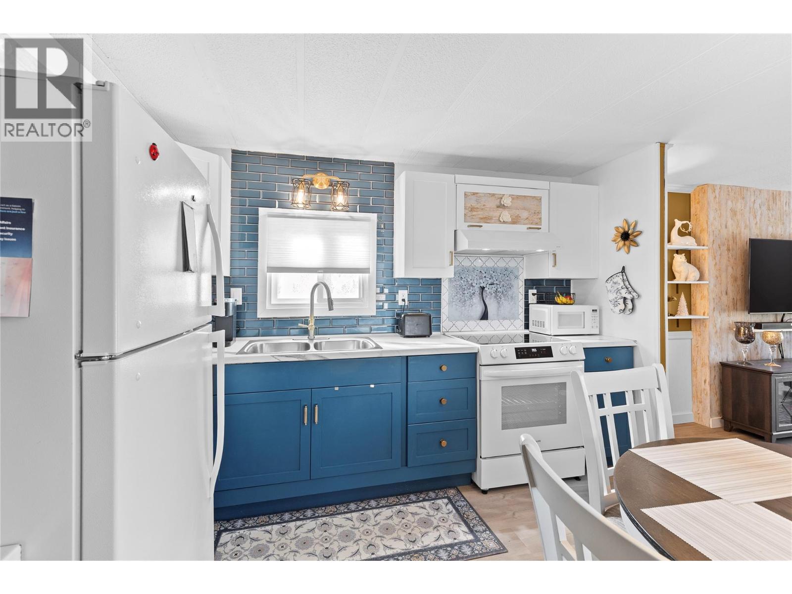 98 15401 Kalamalka Lake Road, Vernon