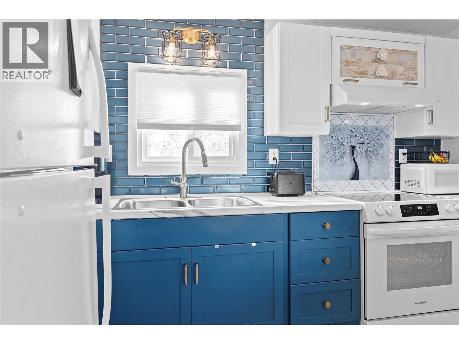 98 15401 Kalamalka Lake Road, Vernon