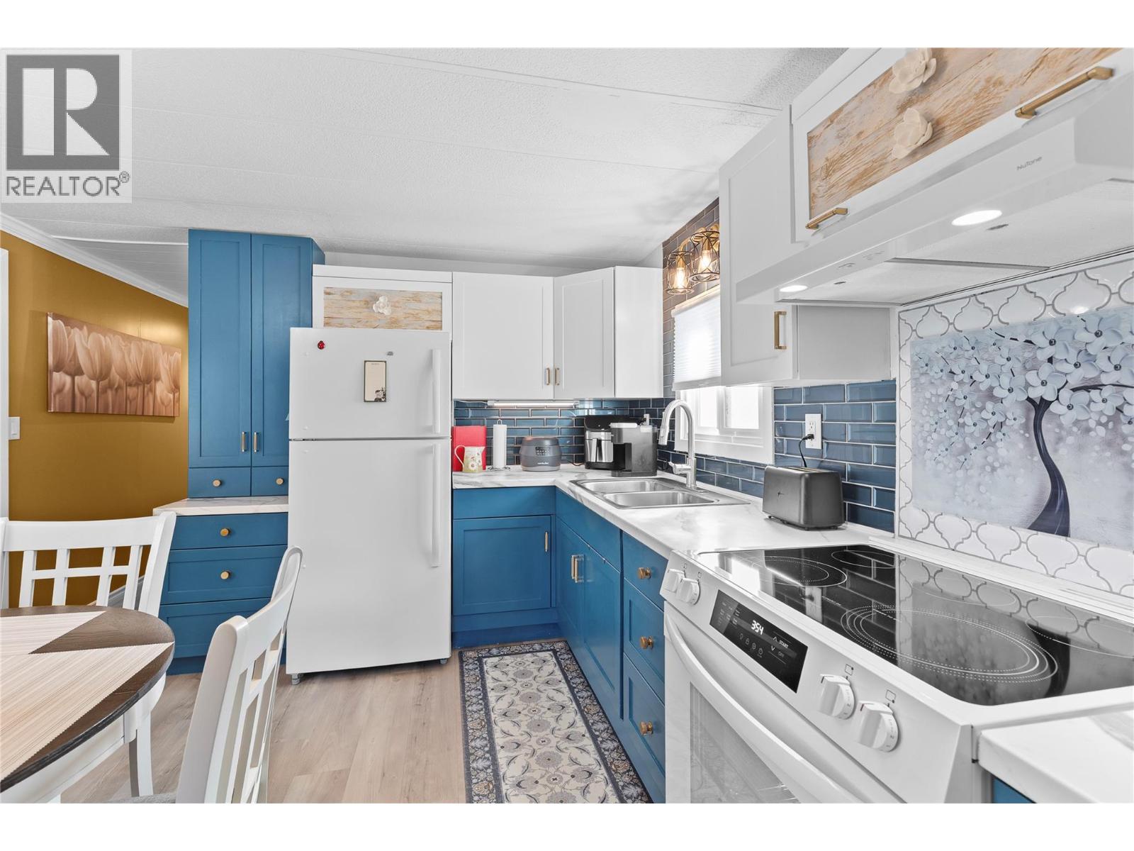 98 15401 Kalamalka Lake Road, Vernon