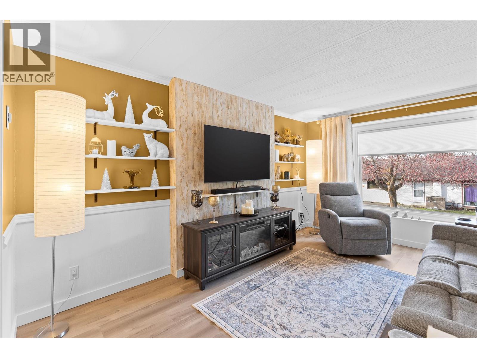 98 15401 Kalamalka Lake Road, Vernon