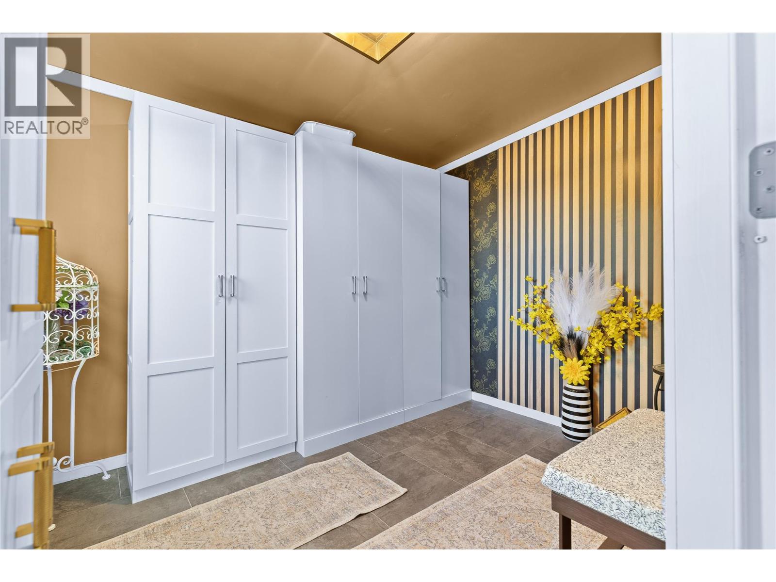 98 15401 Kalamalka Lake Road, Vernon