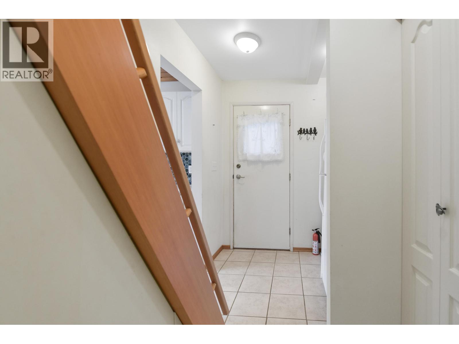 568 BAYVIEW DRIVE, Mayne Island