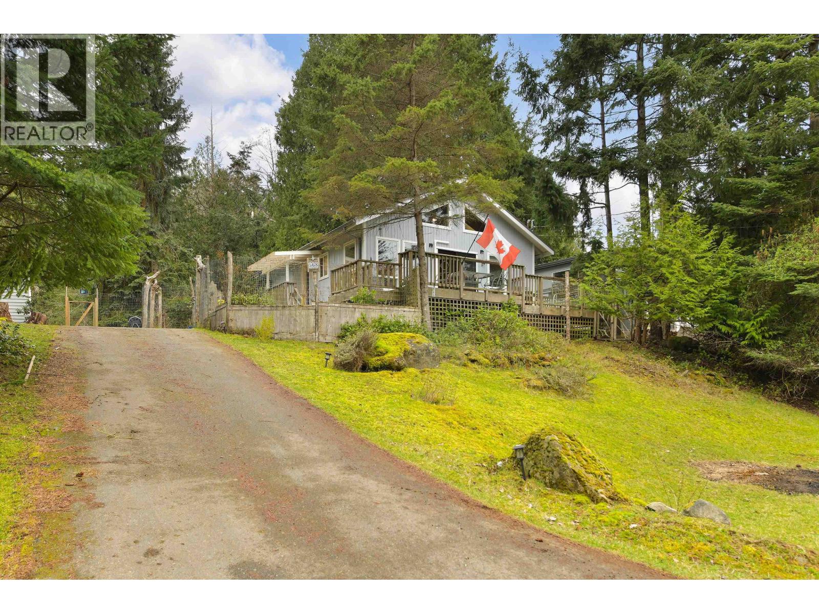 568 BAYVIEW DRIVE, Mayne Island