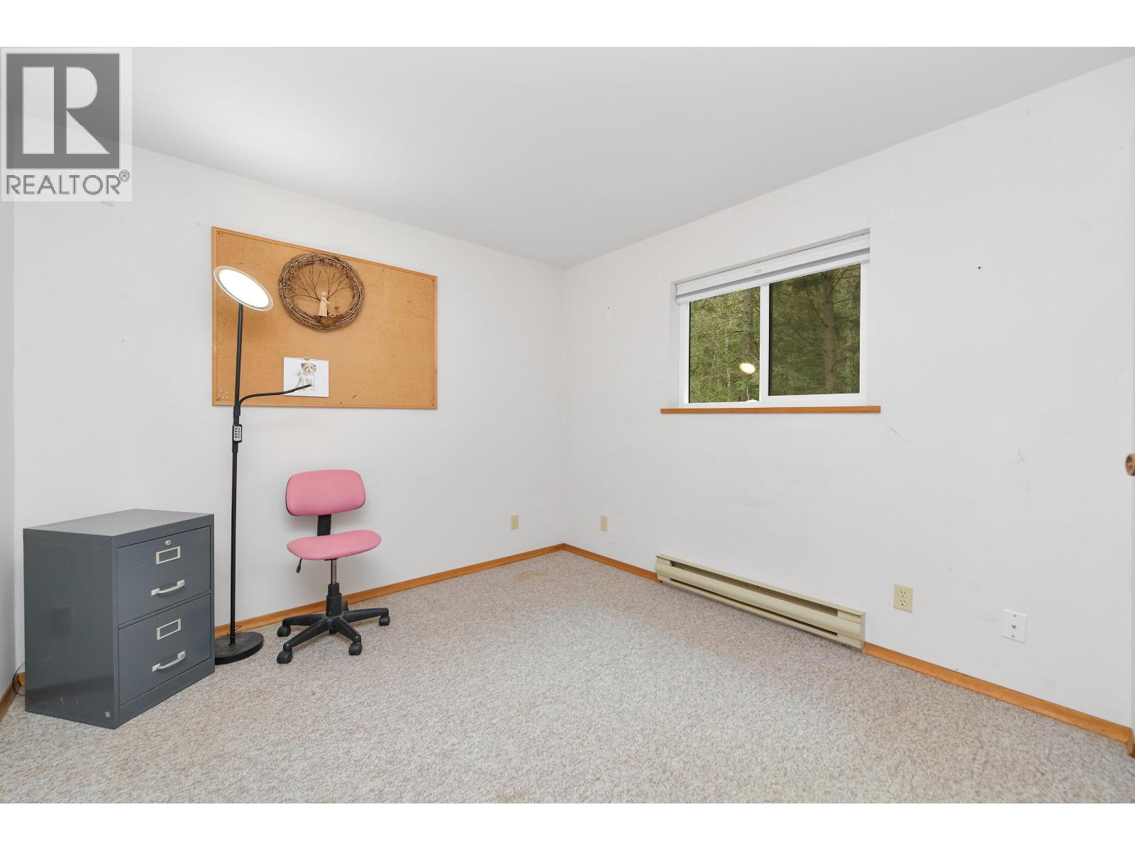 568 BAYVIEW DRIVE, Mayne Island