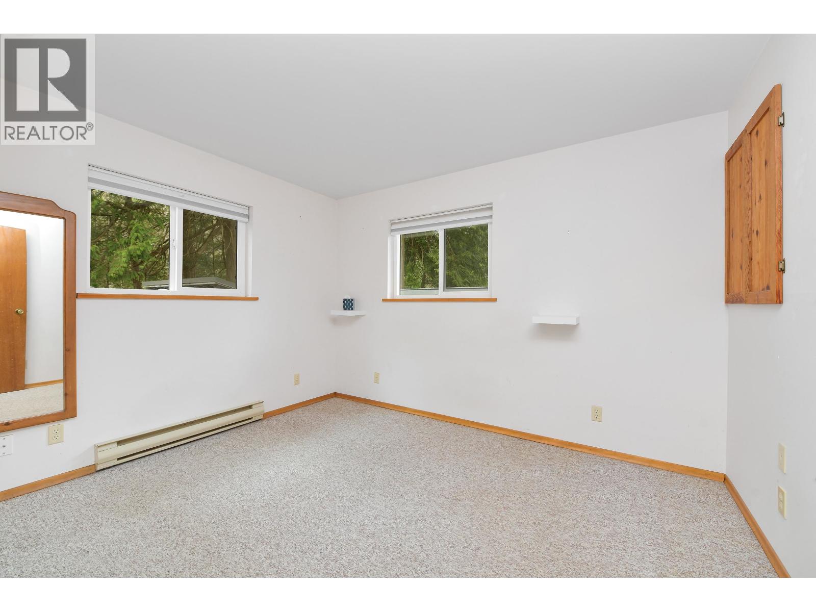 568 BAYVIEW DRIVE, Mayne Island