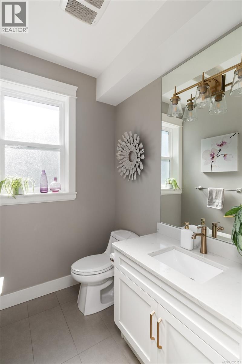 2168 CHAMPIONS WAY - 28