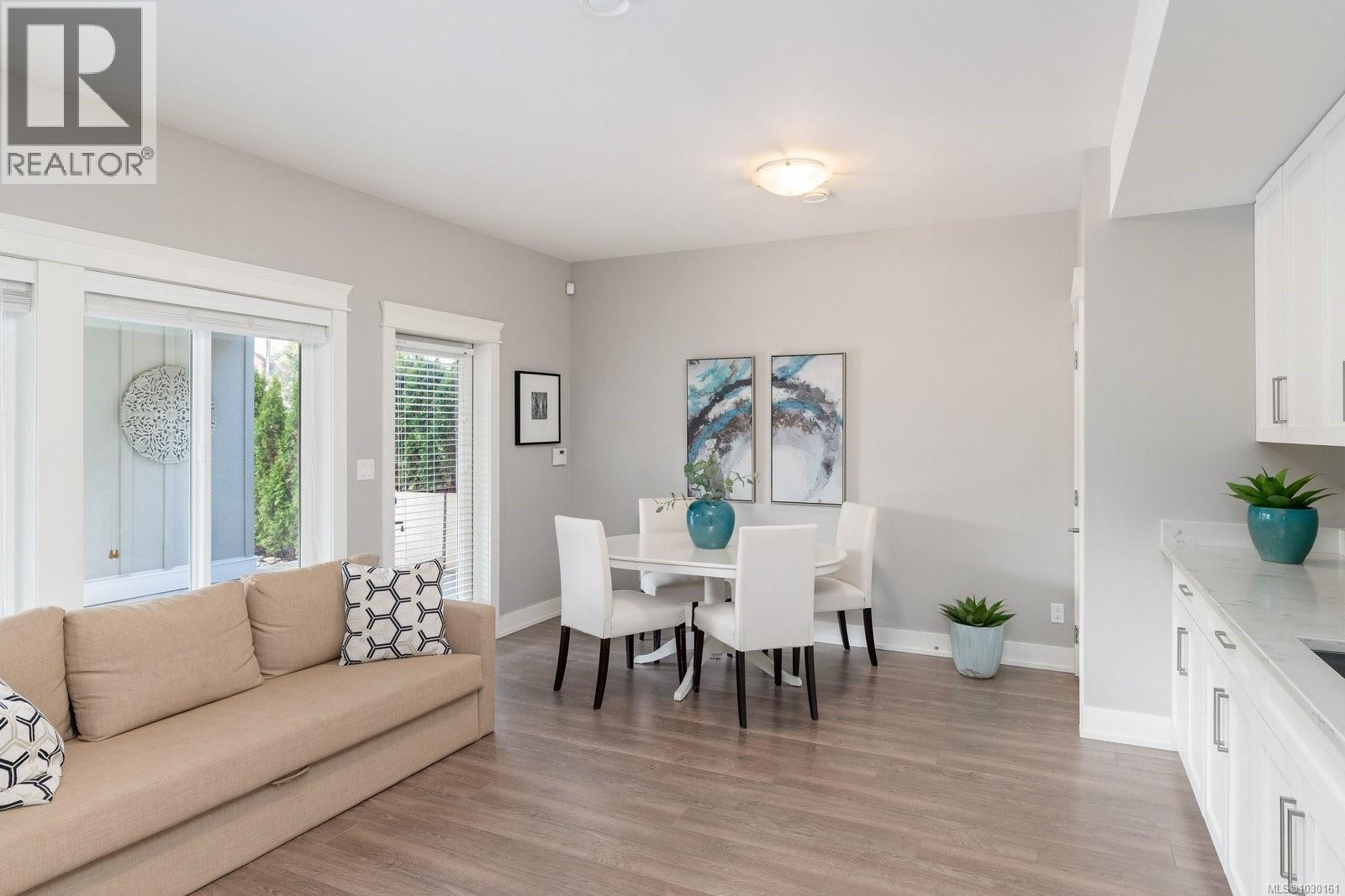 2168 CHAMPIONS WAY - 37