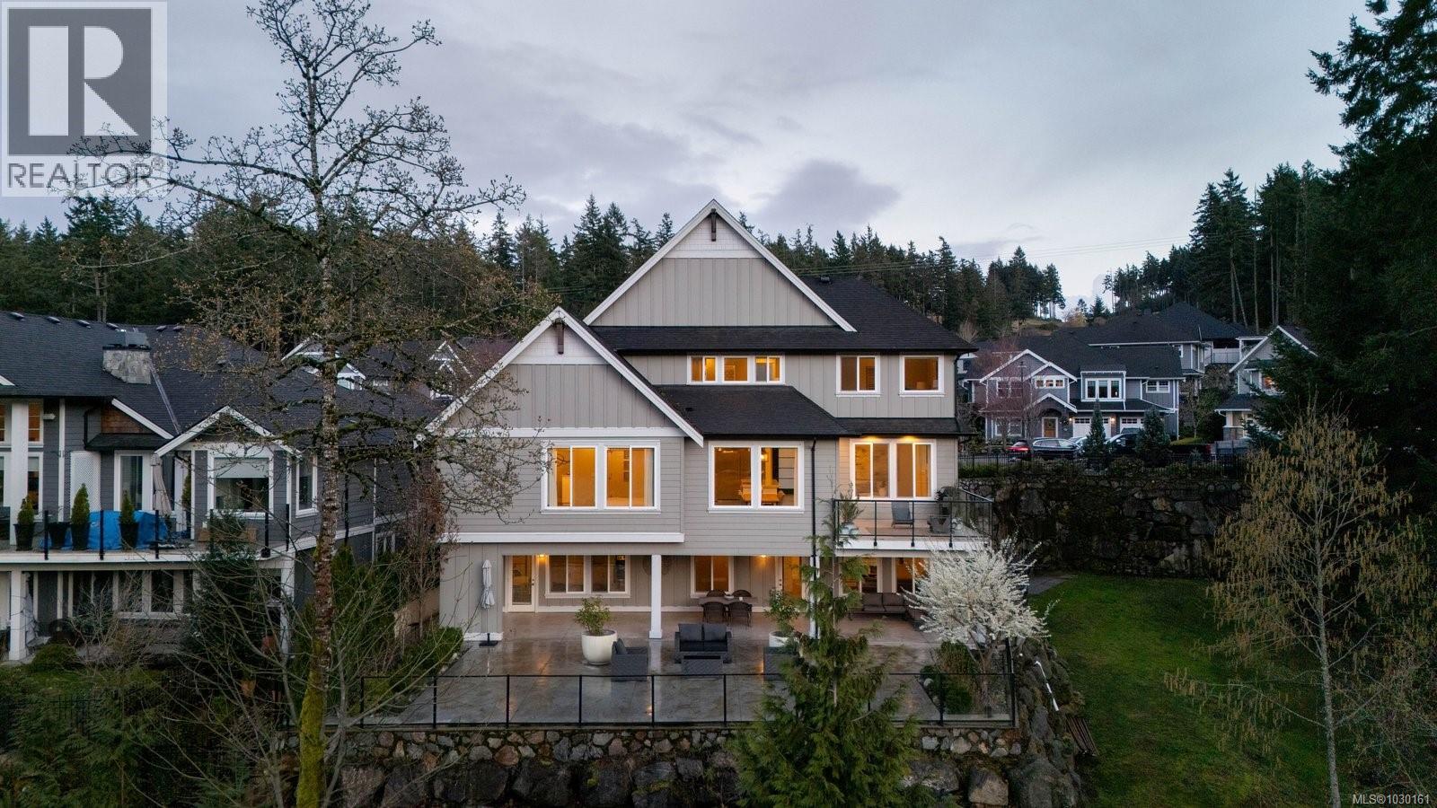 2168 CHAMPIONS WAY - 41