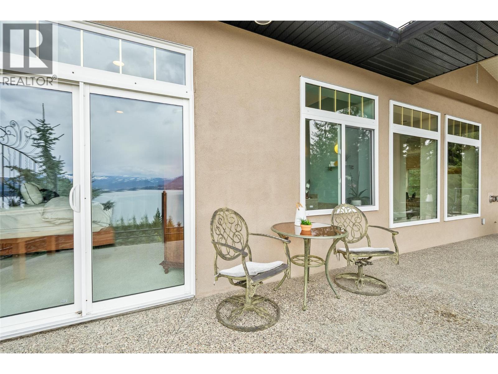  3676 McBride Road, Blind Bay