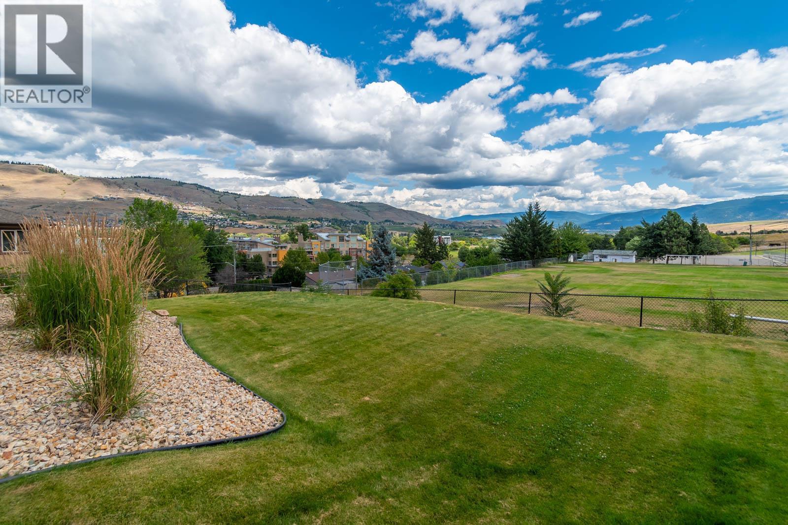 1025 Longacre Place, Vernon
