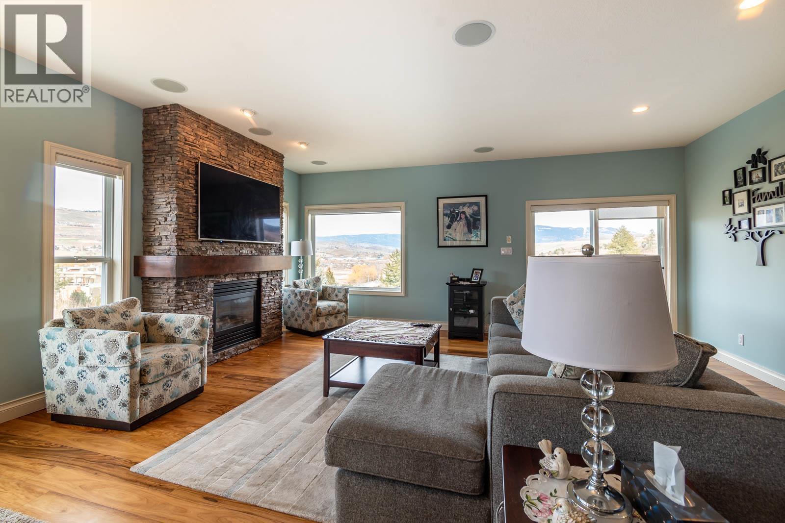 1025 Longacre Place, Vernon