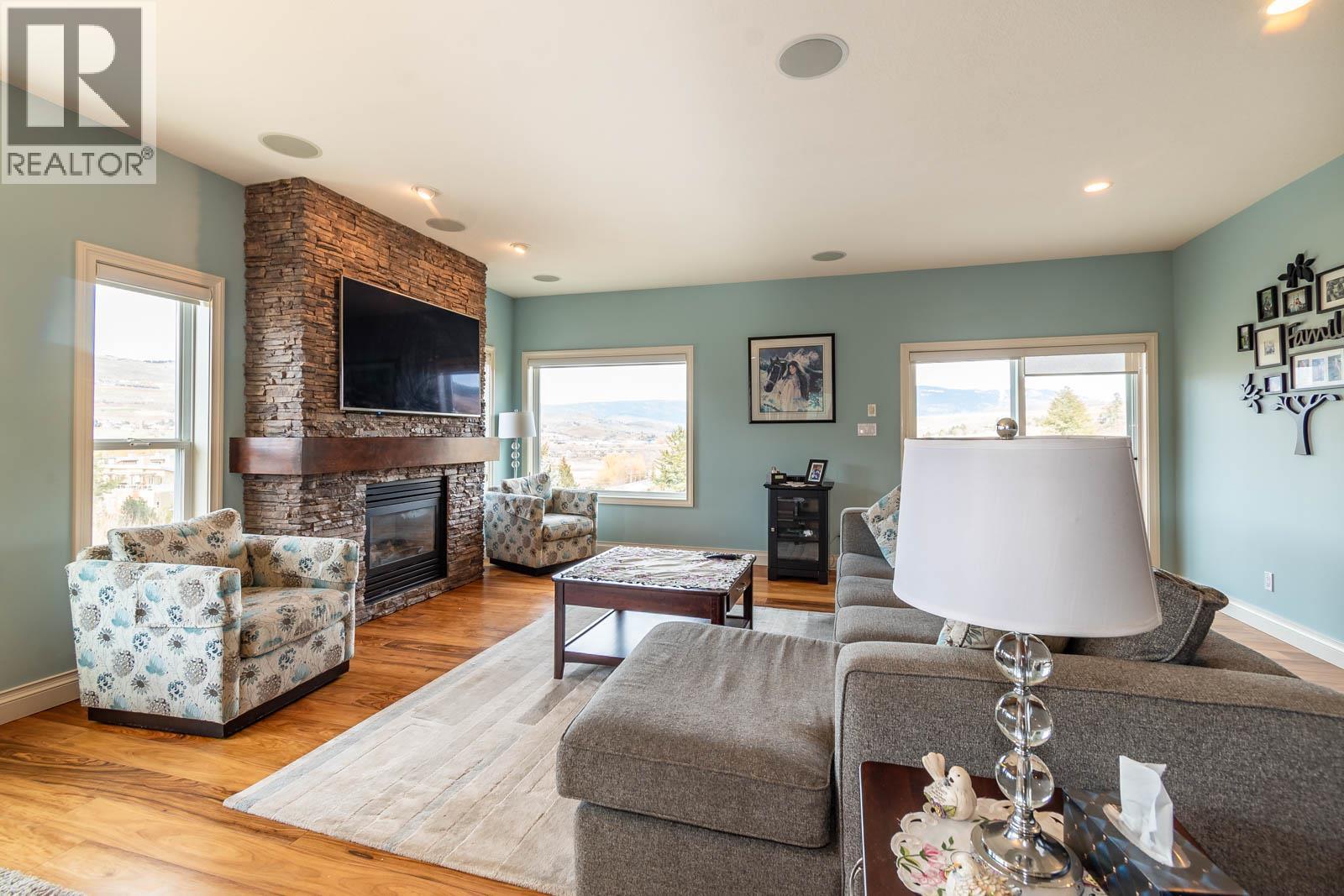 1025 Longacre Place, Vernon