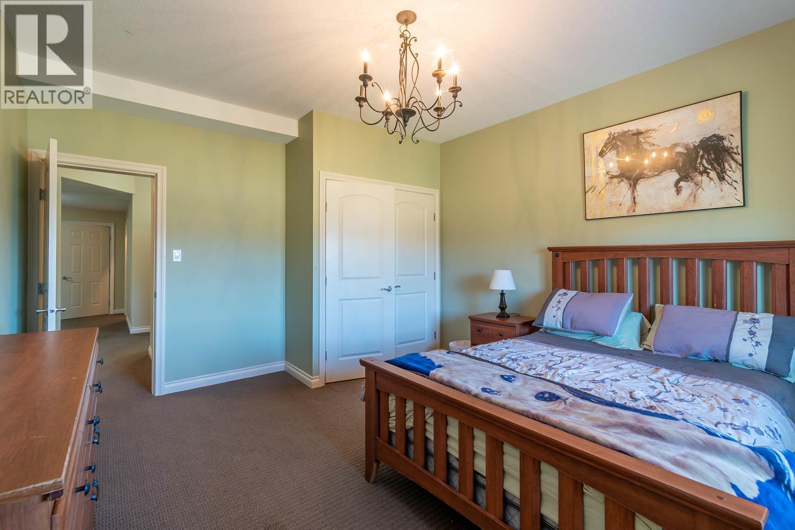 1025 Longacre Place, Vernon