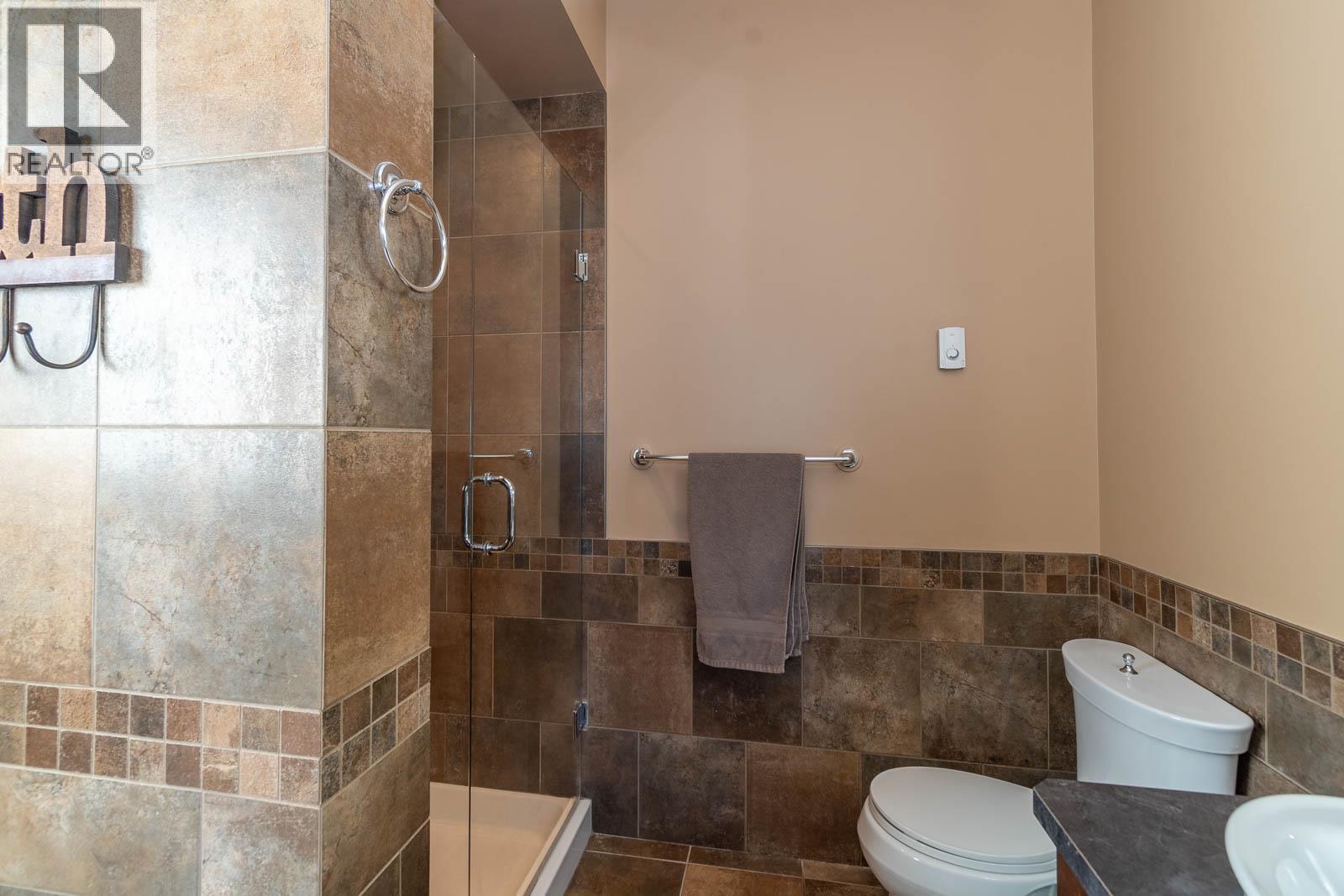 1025 Longacre Place, Vernon