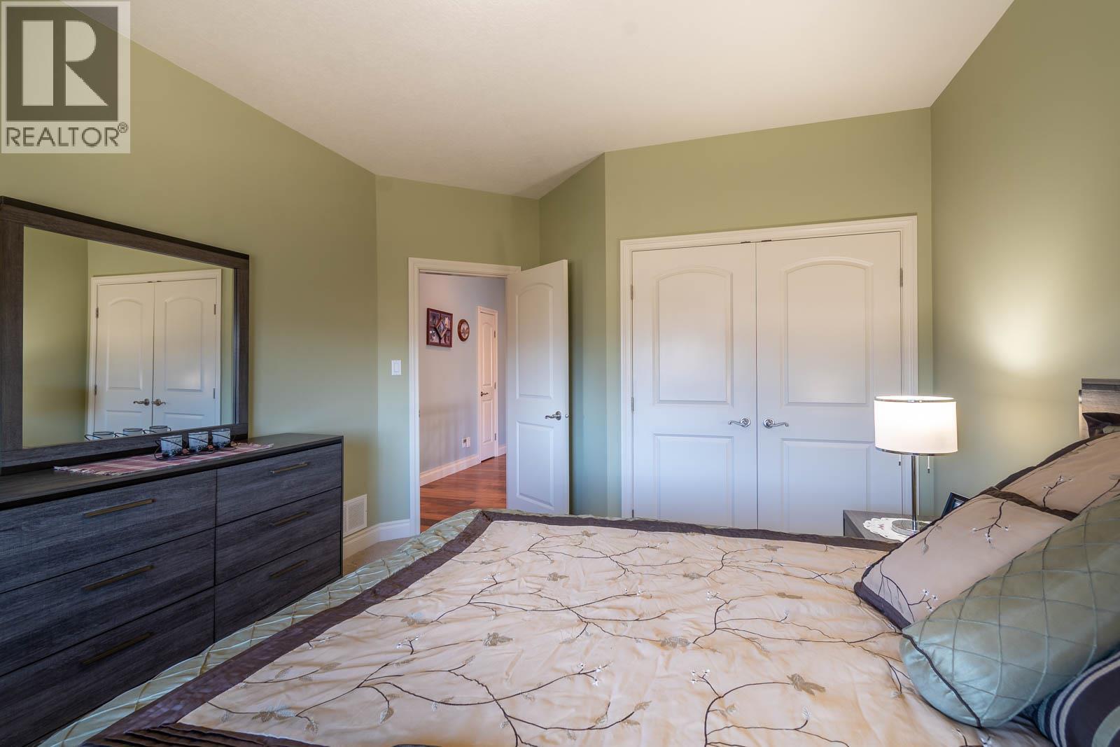 1025 Longacre Place, Vernon