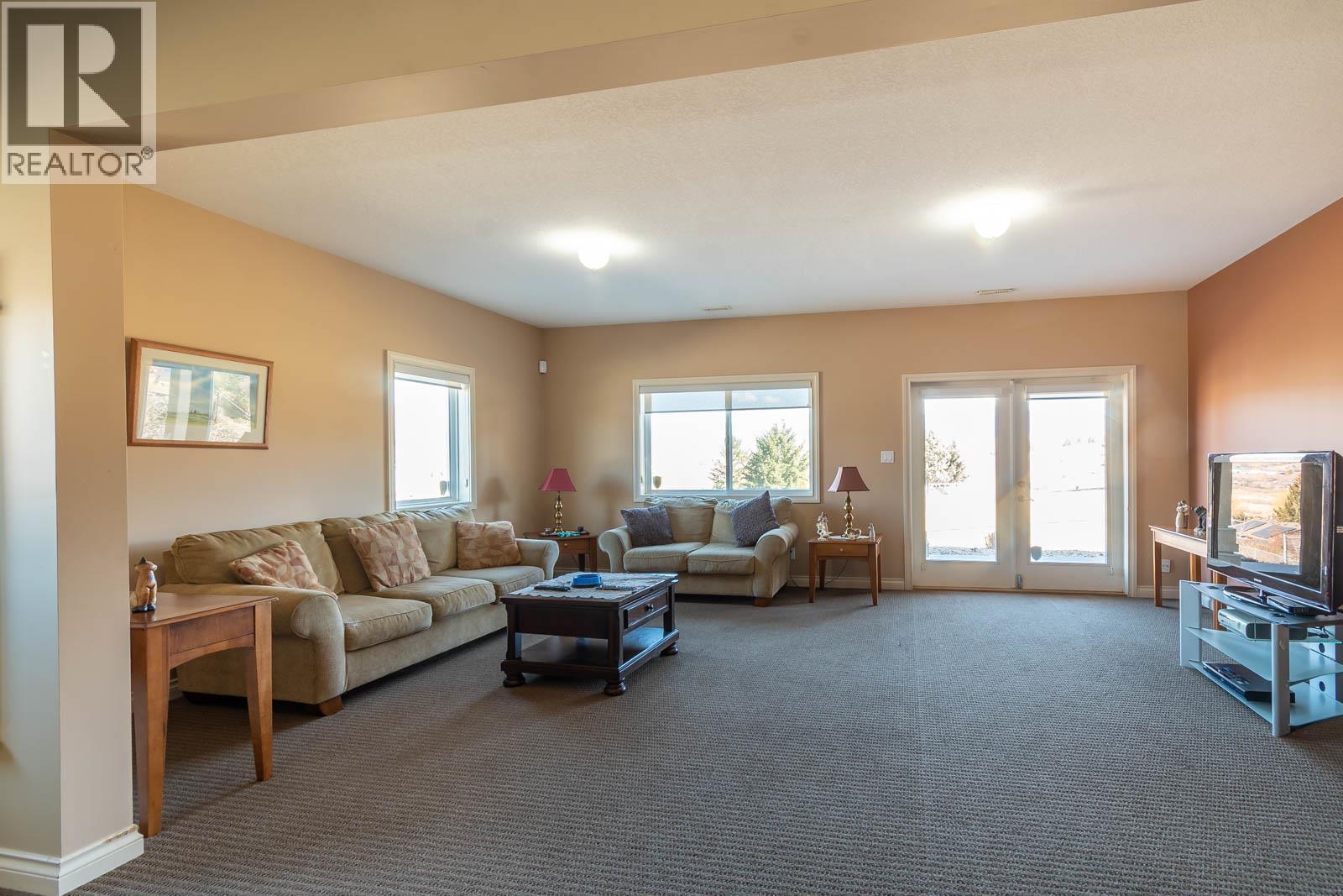 1025 Longacre Place, Vernon