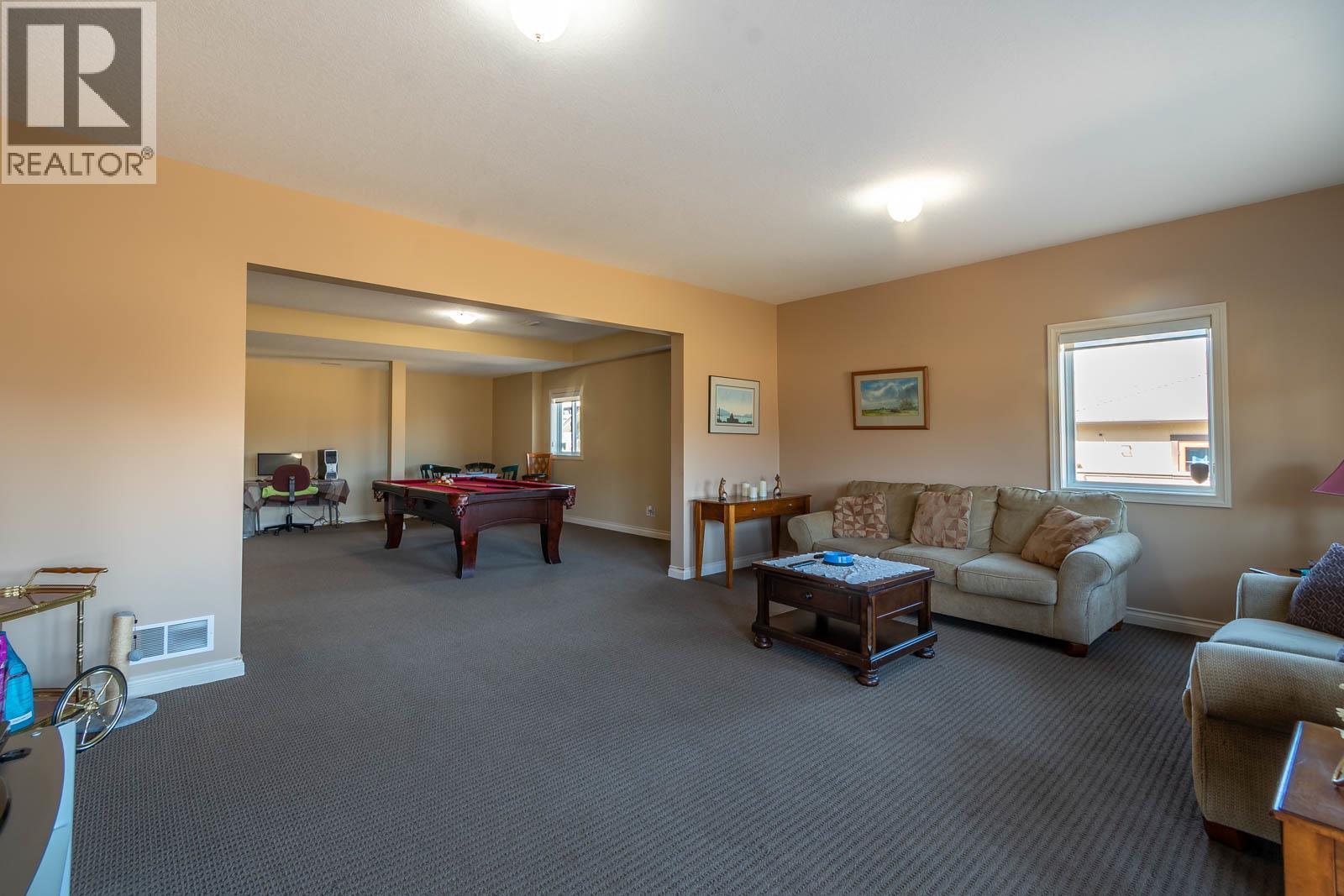 1025 Longacre Place, Vernon