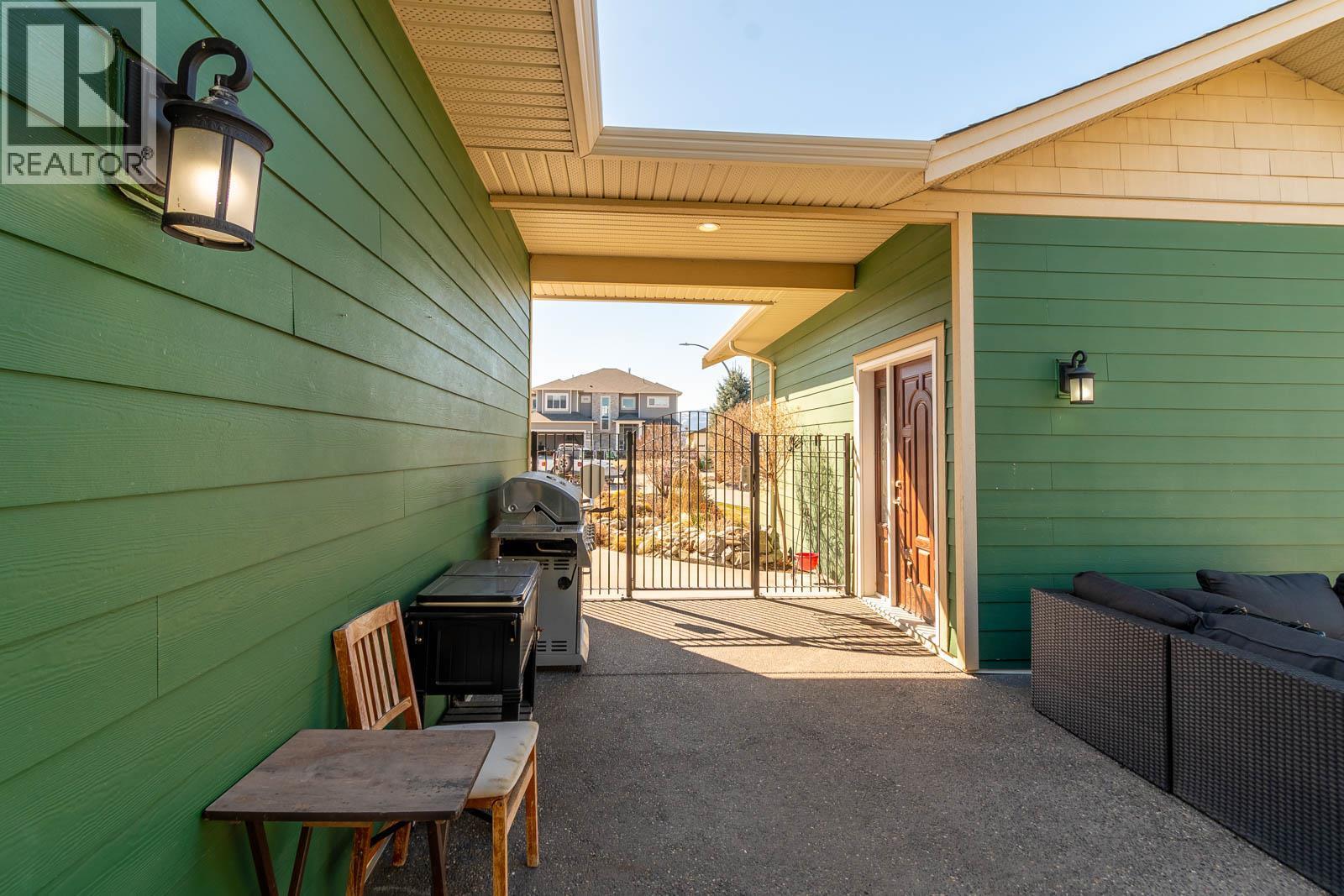 1025 Longacre Place, Vernon