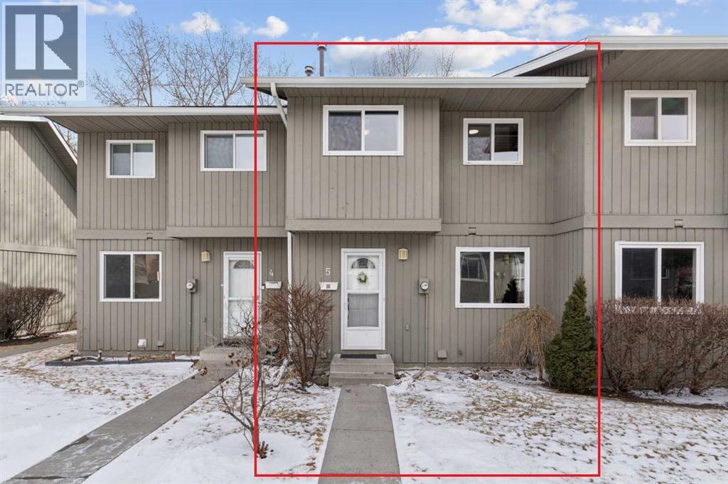 Single Family House for Sale in   Ranchview Drive NW Ranchlands Calgary 