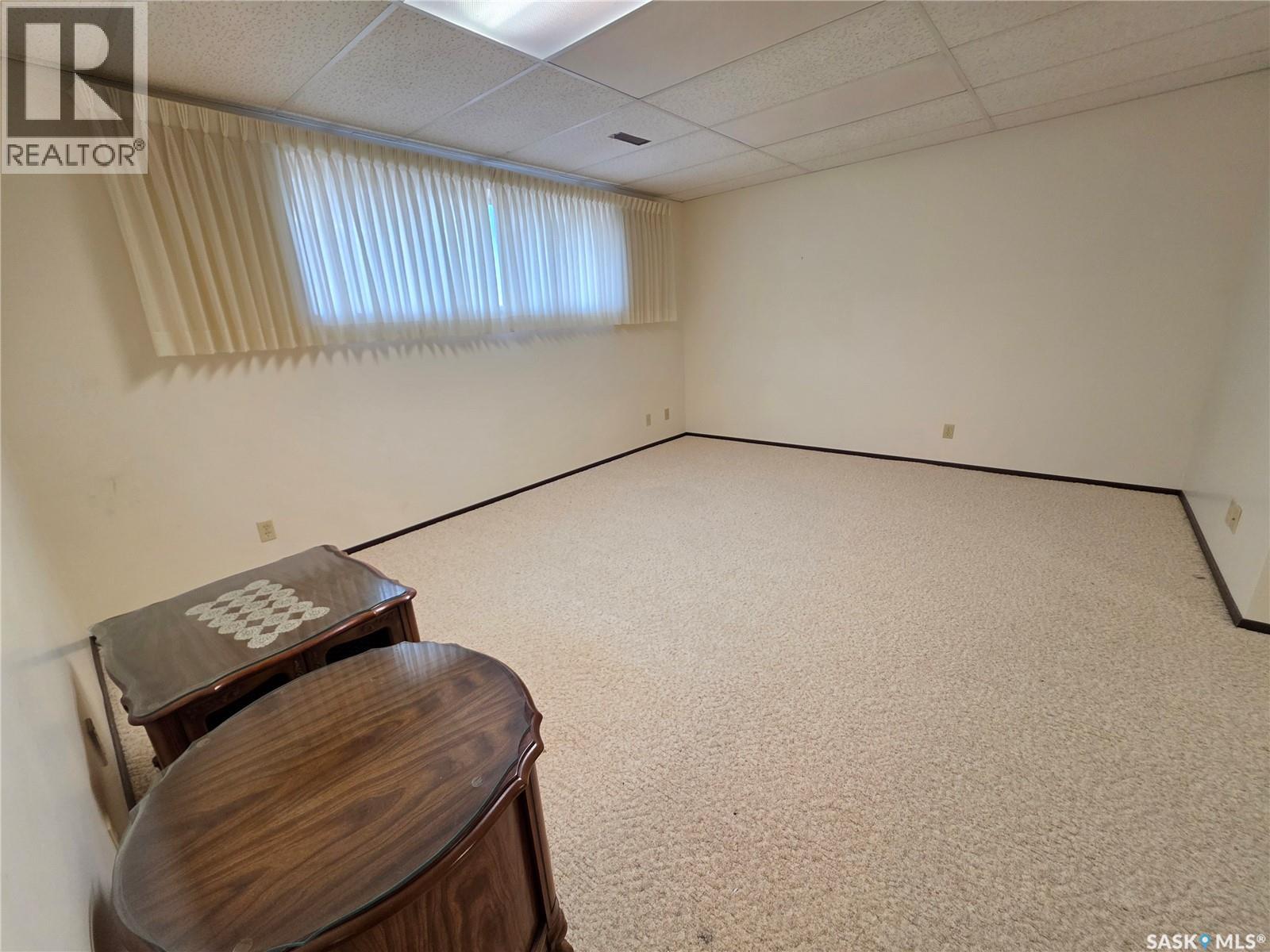 Single Family House Bi-level for Sale in  th AVENUE NE Swift Current 