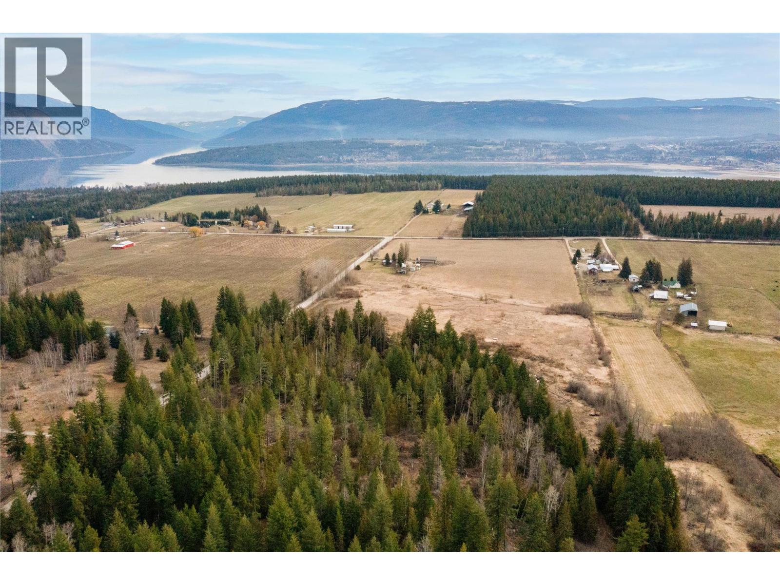 5311 30 Avenue NW, Salmon Arm