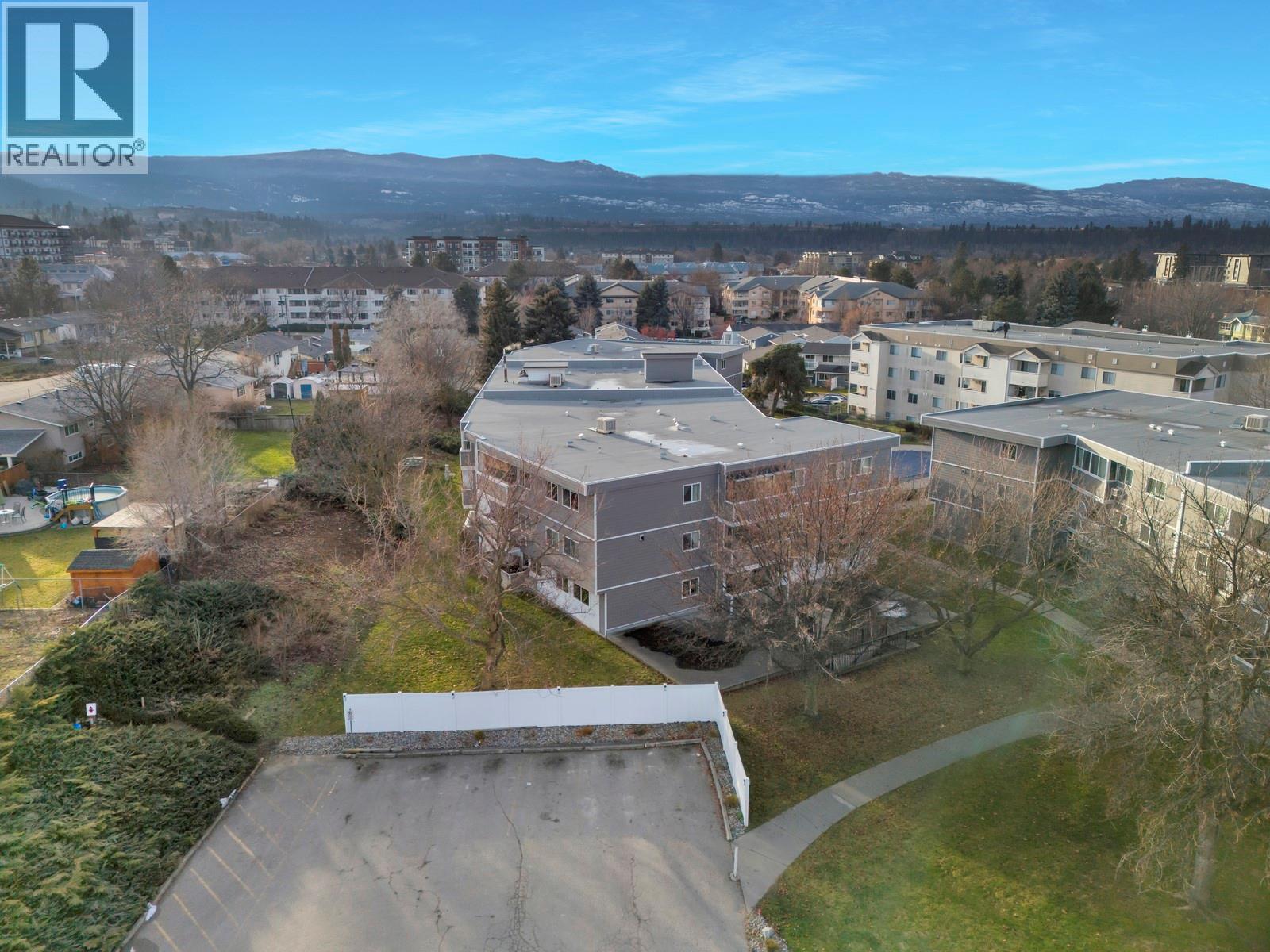 104 445 All Star Court, Kelowna