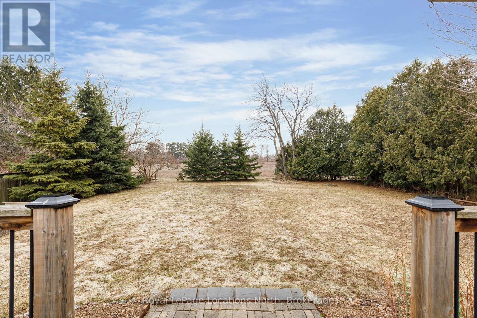 15 BLACKBURN AVENUE - 43