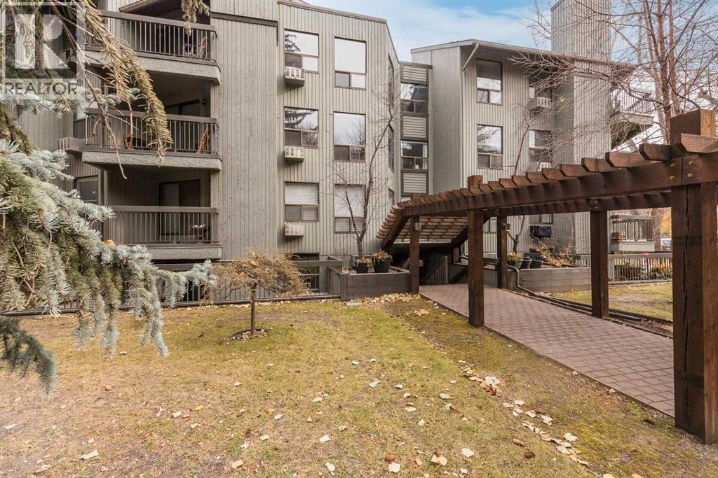 Single Family House for Sale in    Avenue SW Cliff Bungalow Calgary 