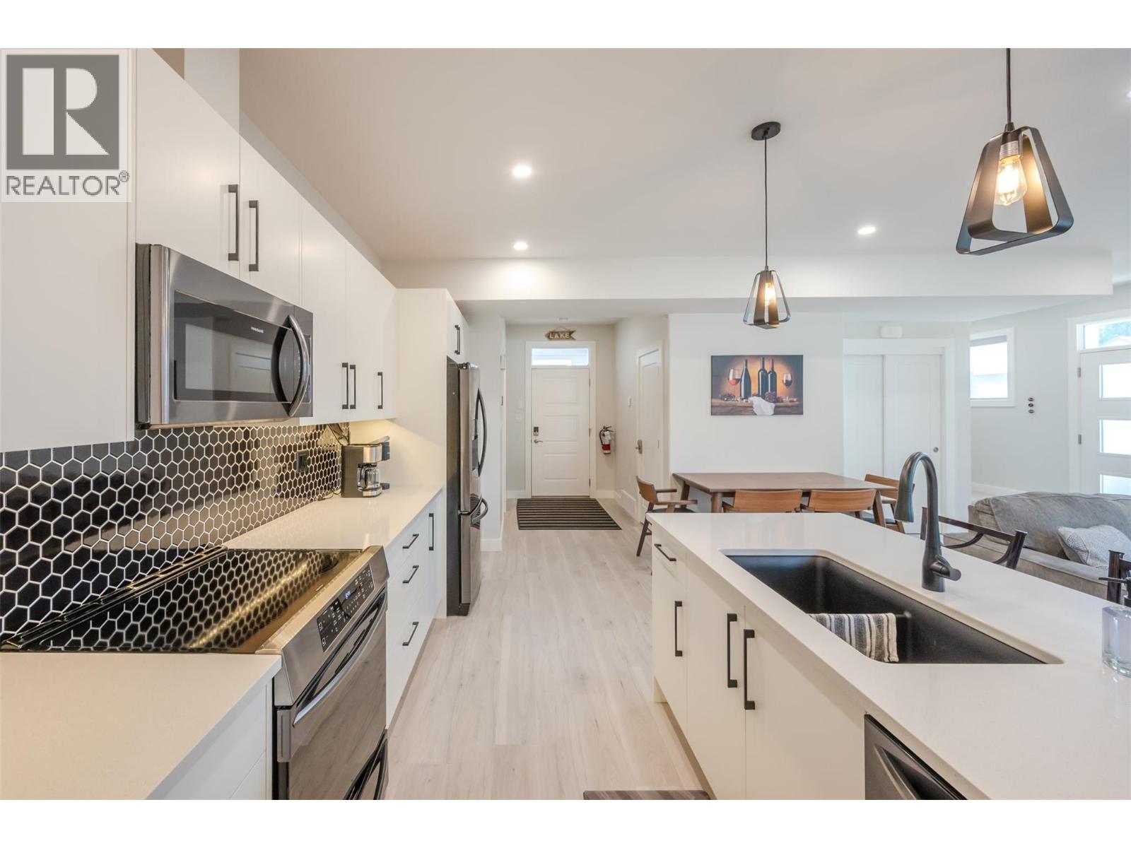 547 Westminster Avenue Unit# 101, Penticton