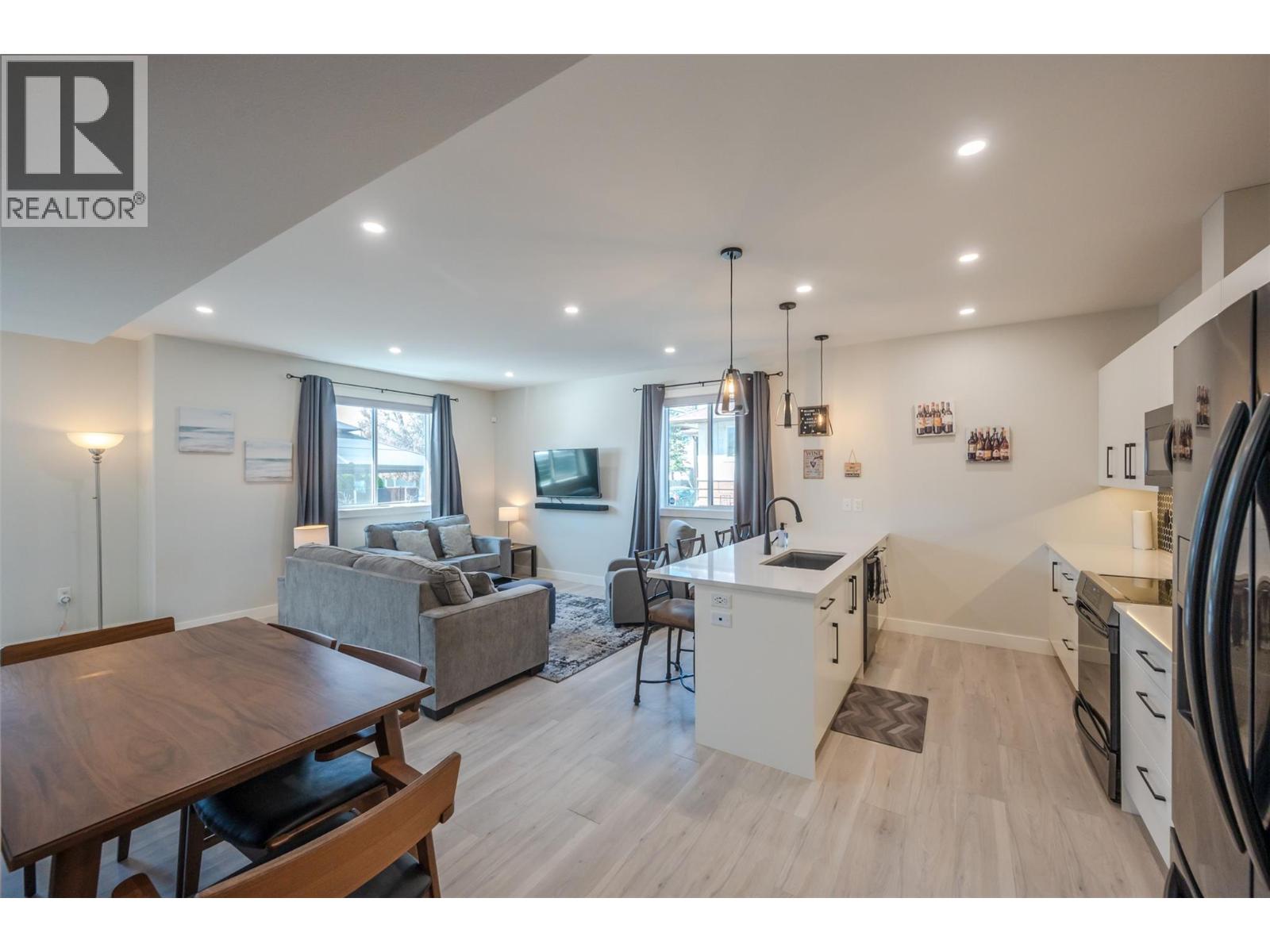 547 Westminster Avenue Unit# 101, Penticton