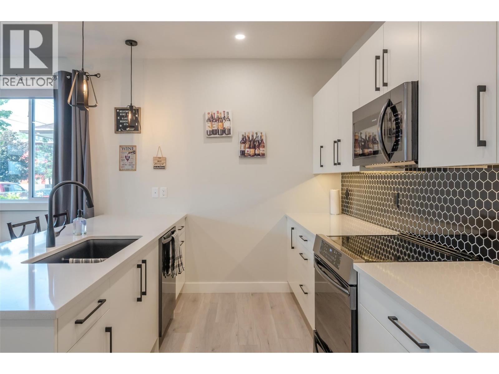 547 Westminster Avenue Unit# 101, Penticton