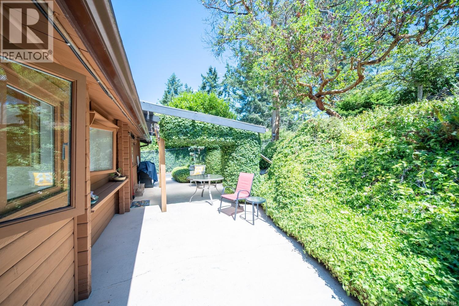 1600 SEACREST RD - 21