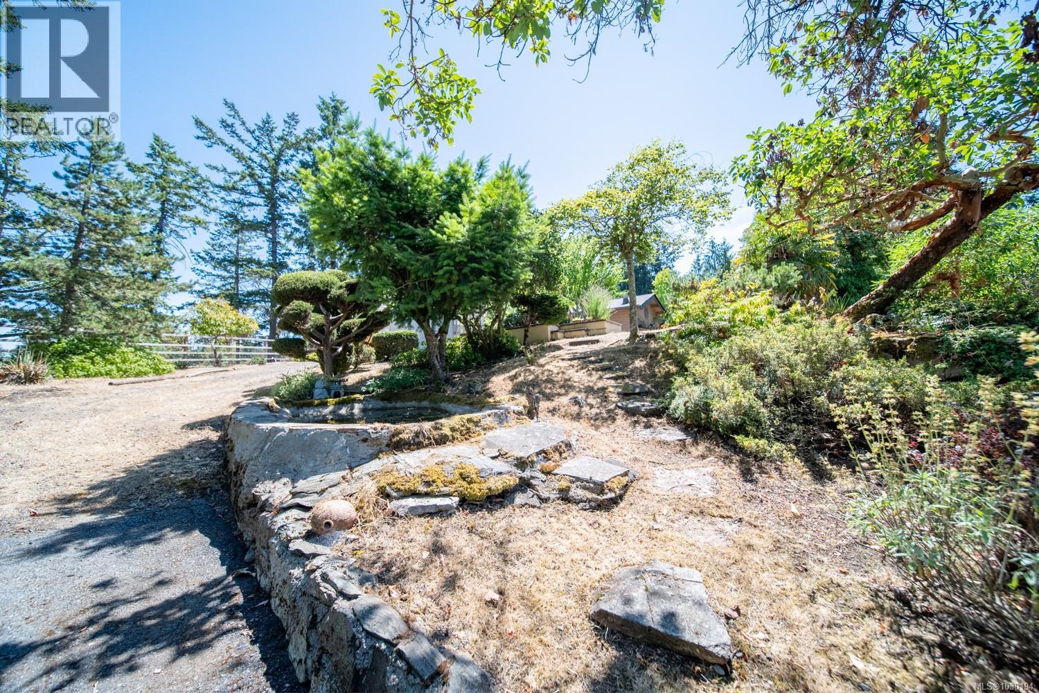 1600 SEACREST RD - 29