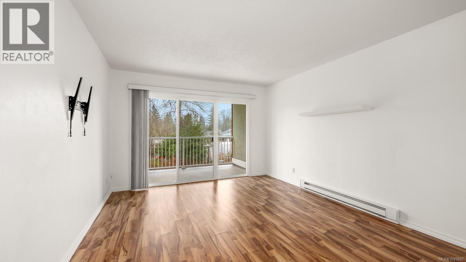 #208 1130 WILLEMAR AVE - Image 2