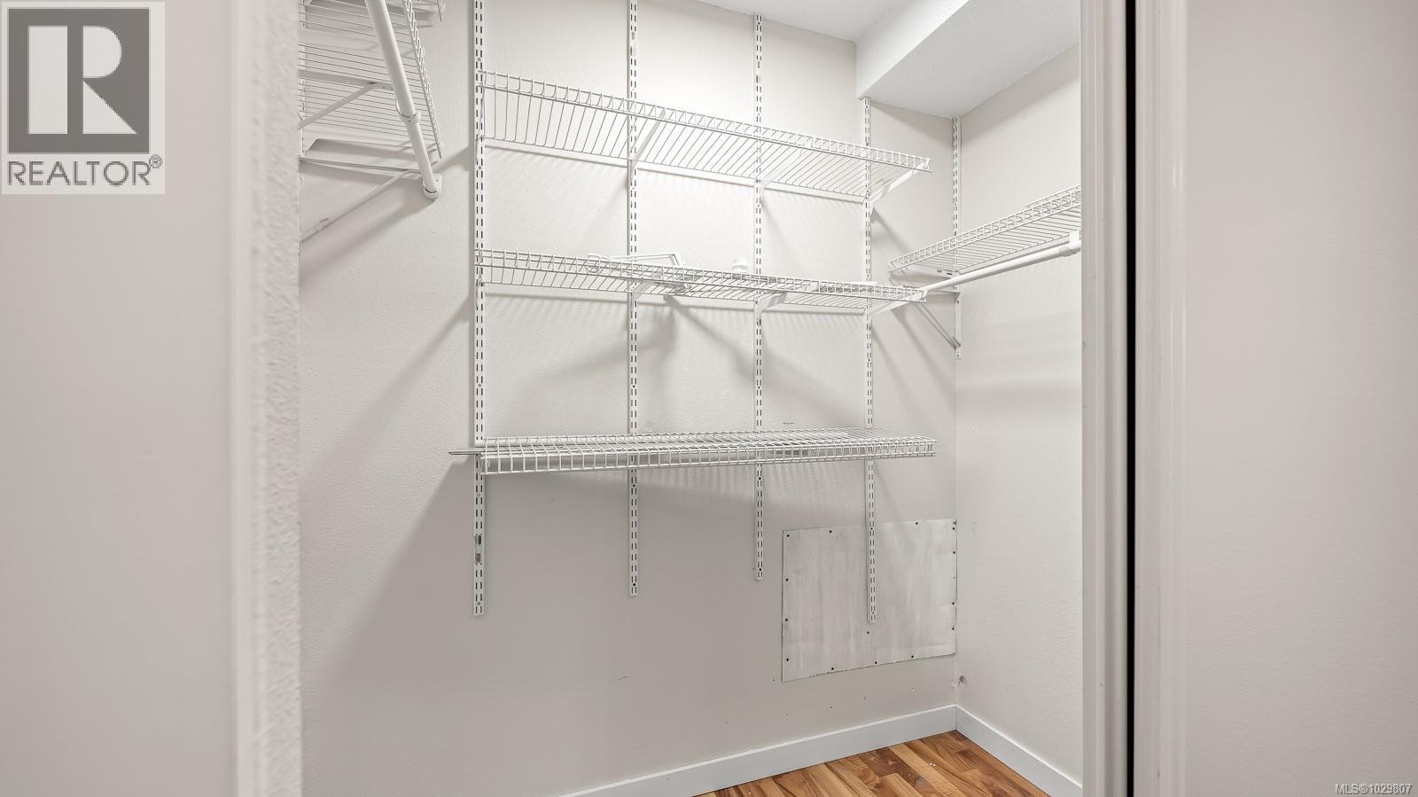 #208 1130 WILLEMAR AVE - 9