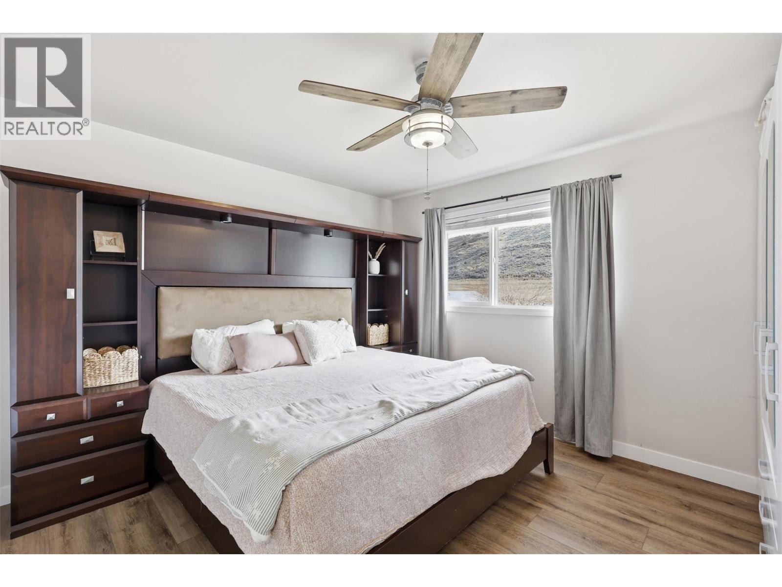 7044 WATSON Drive E, Kamloops